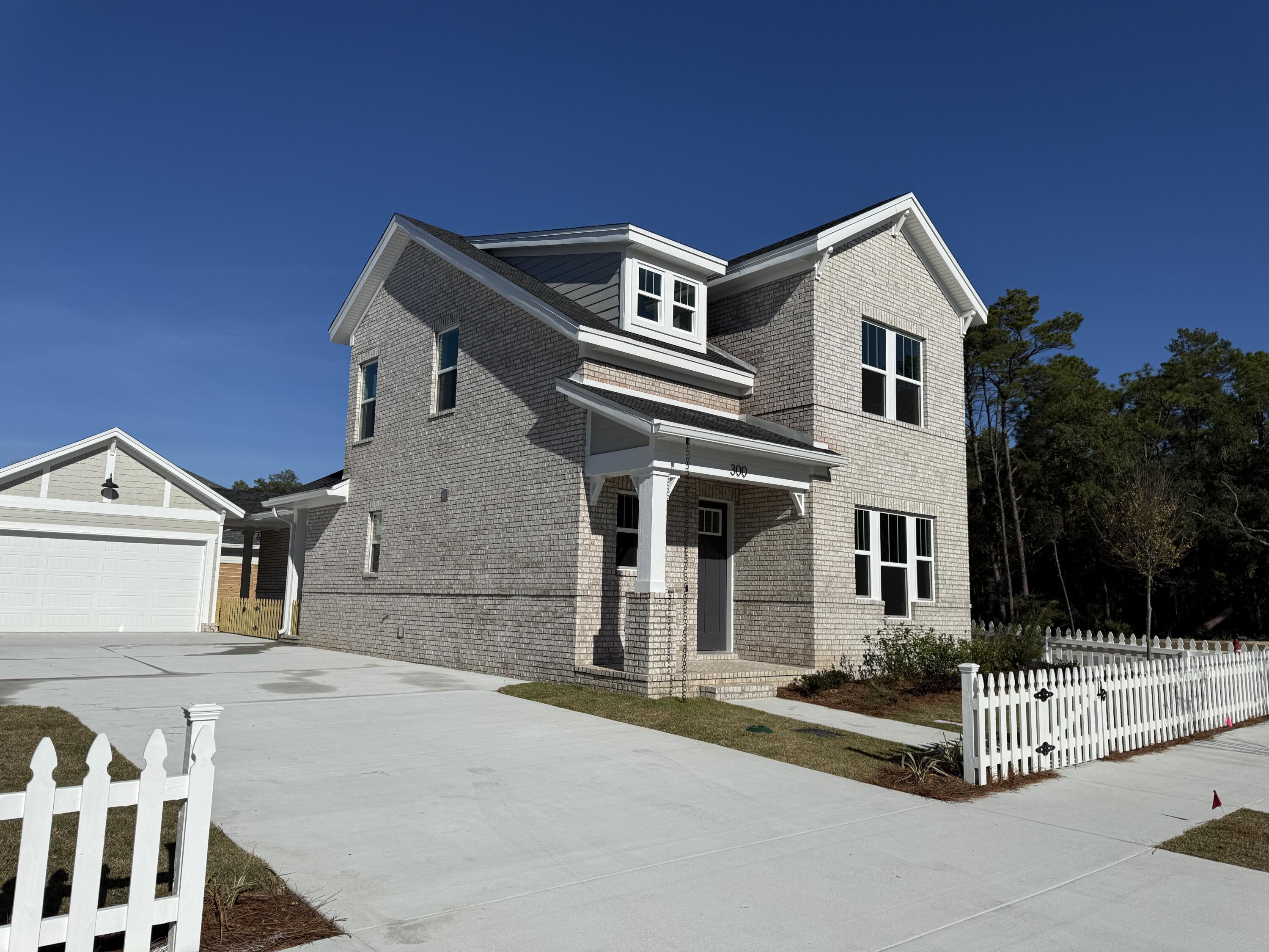 DEER MOSS CREEK - Residential