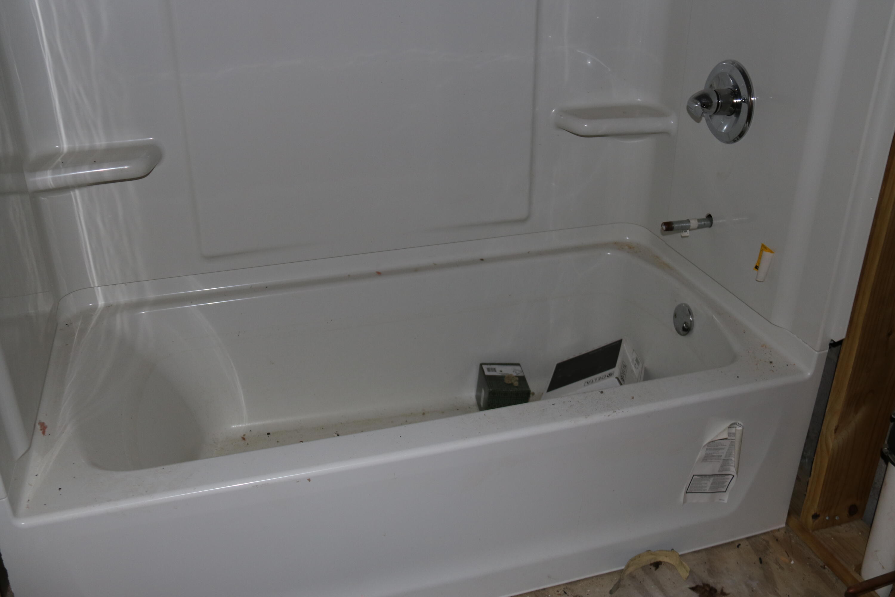 VALENCIA ARMS - Residential