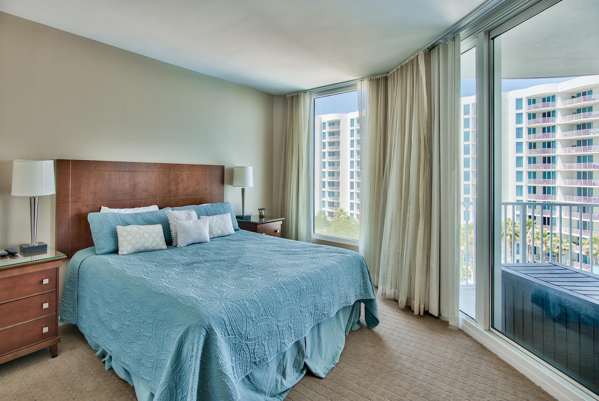 THE PALMS OF DESTIN - Residential