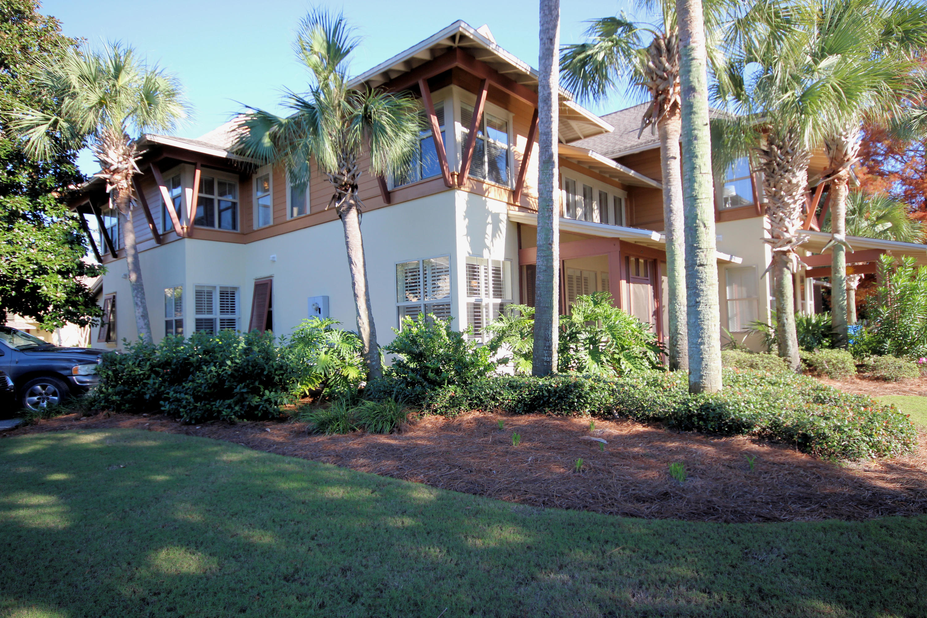 MAGNOLIA BAY - Residential