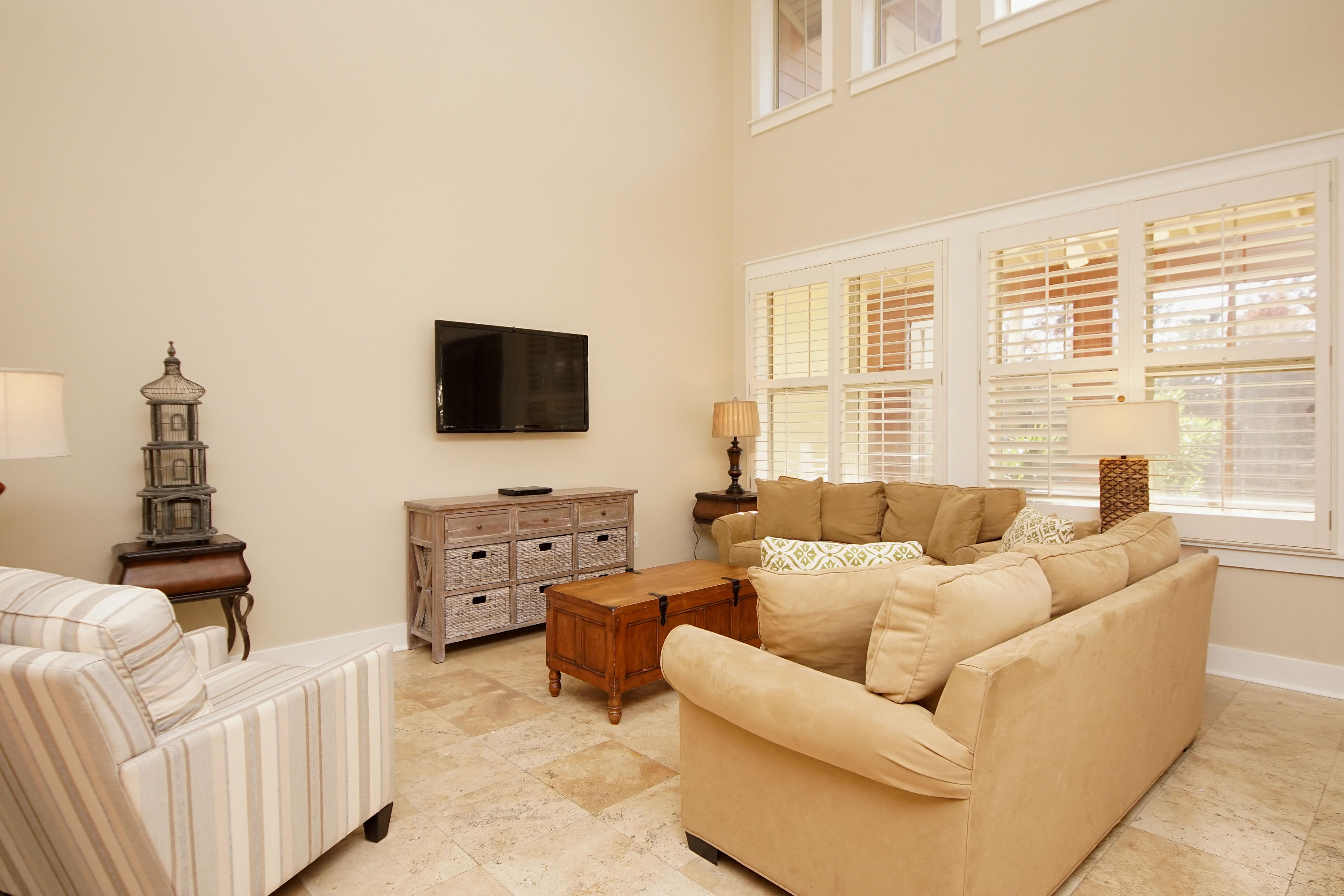 MAGNOLIA BAY - Residential