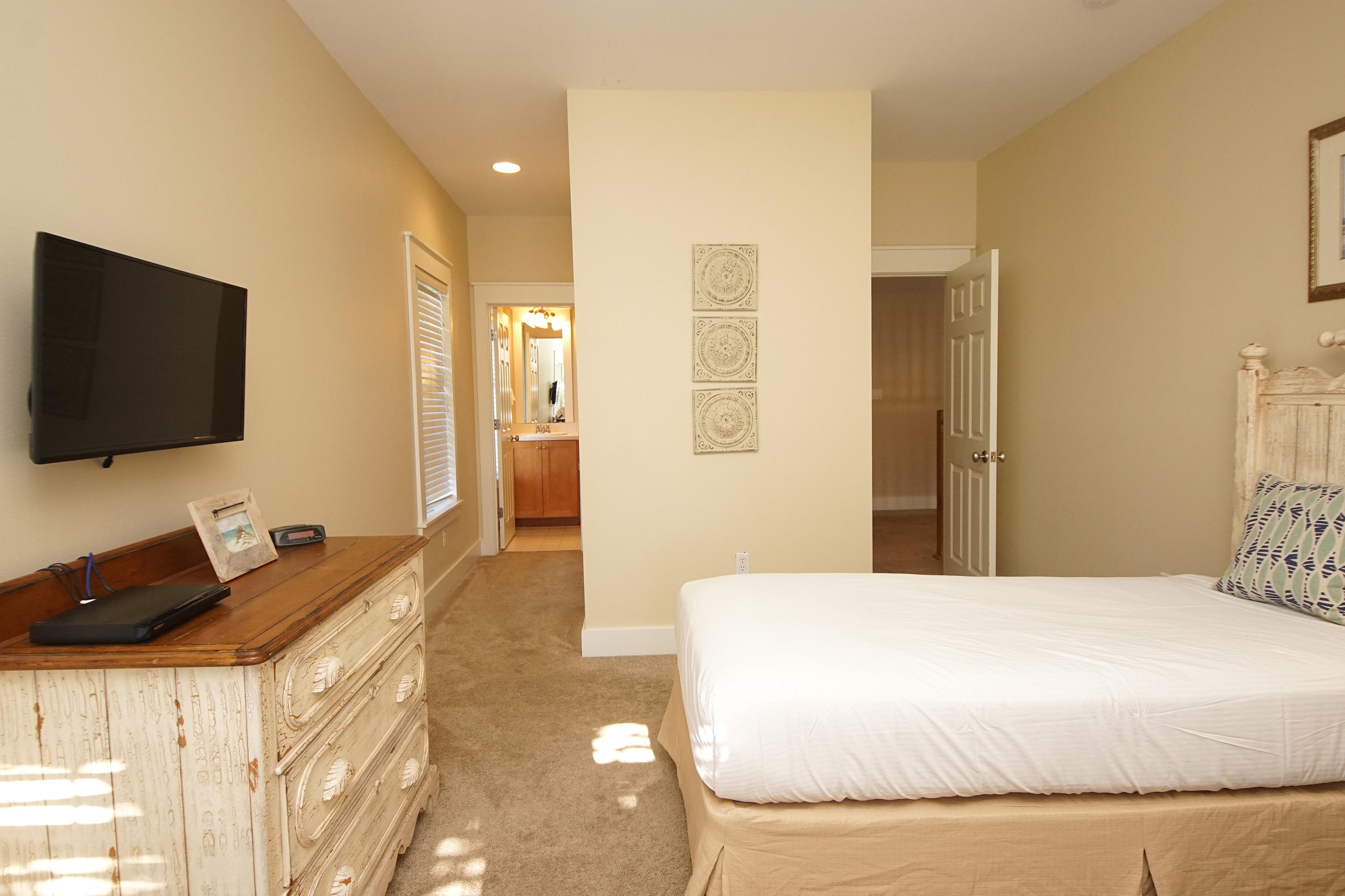 MAGNOLIA BAY - Residential