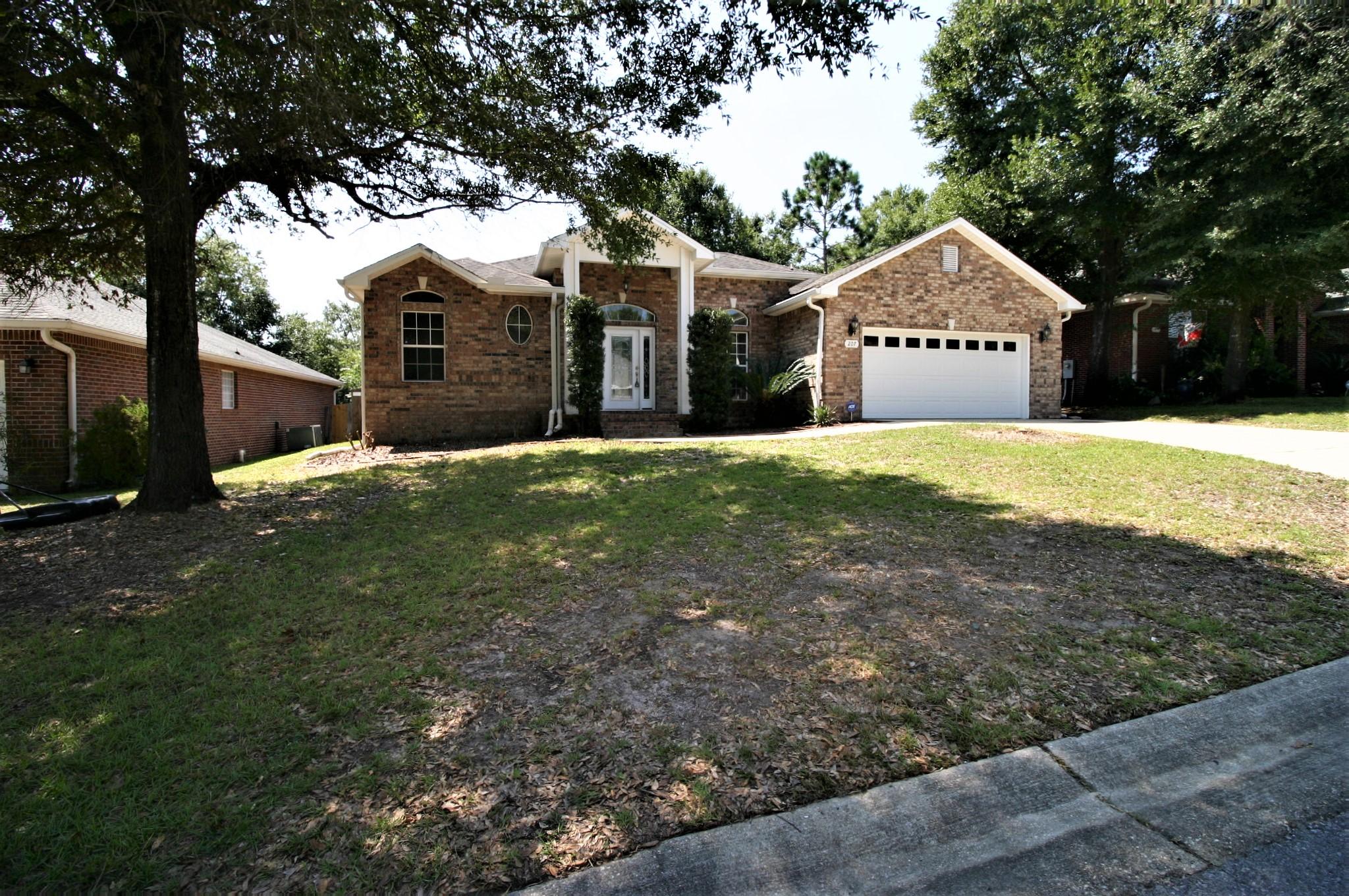 TRAILWOOD ESTATES - Residential