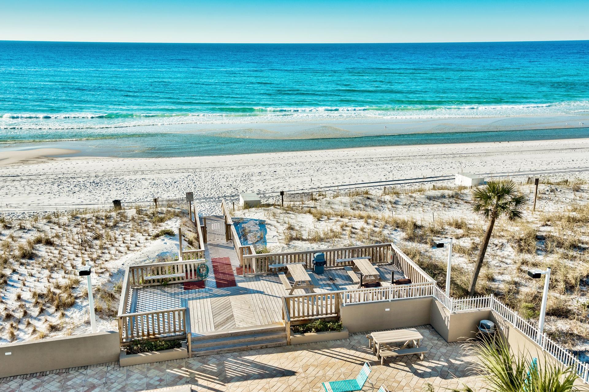 EMERALD ISLE - Residential