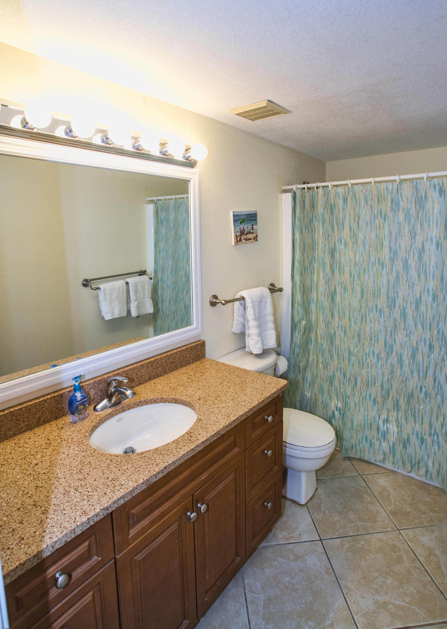 EMERALD ISLE - Residential