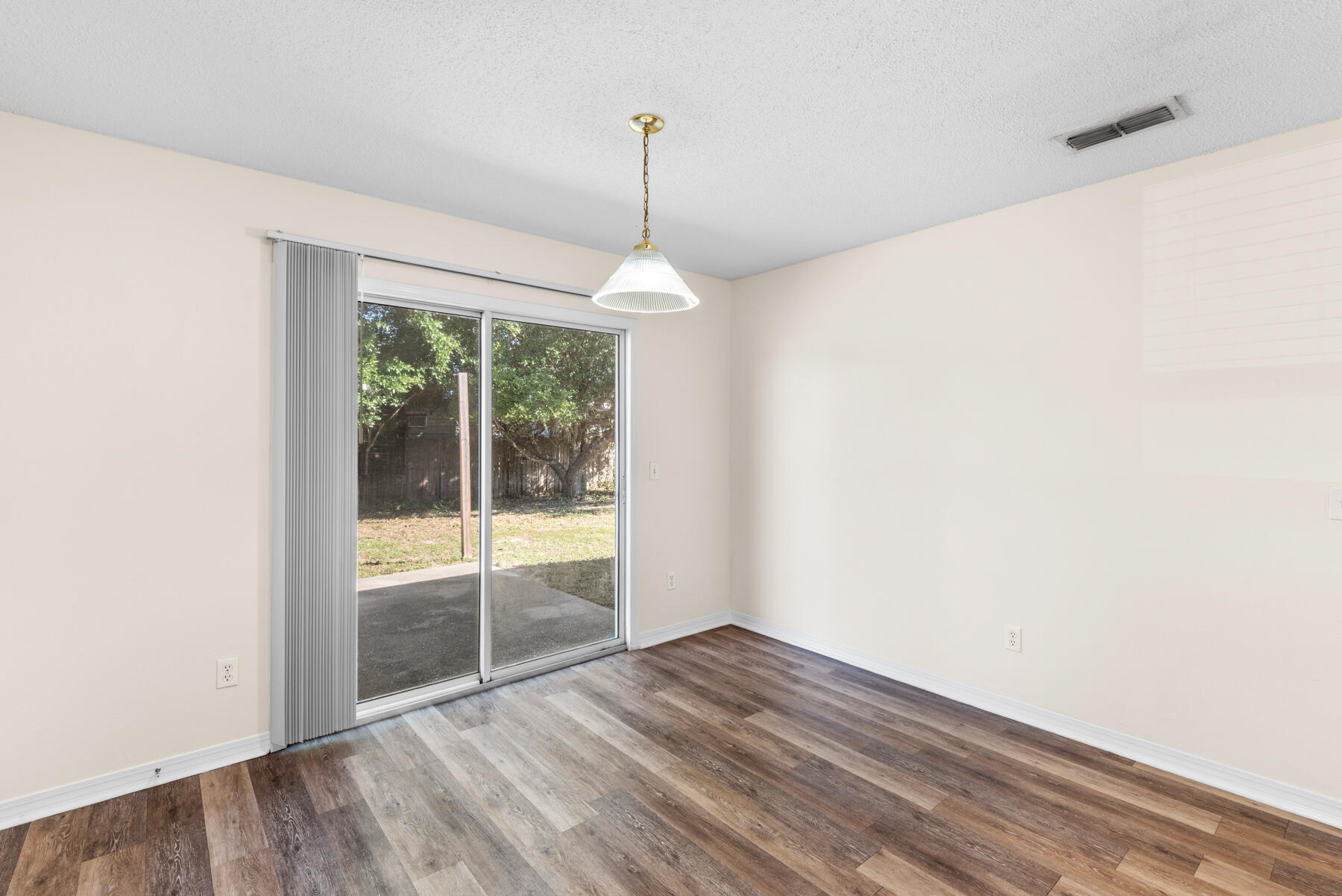 EAST BAY HEIGHTS - Residential