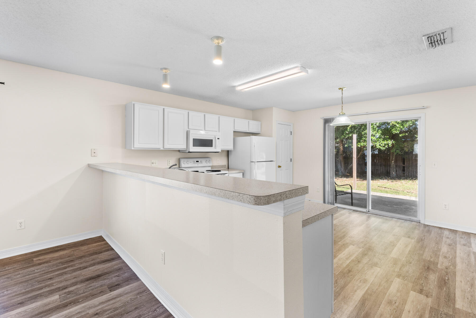 EAST BAY HEIGHTS - Residential