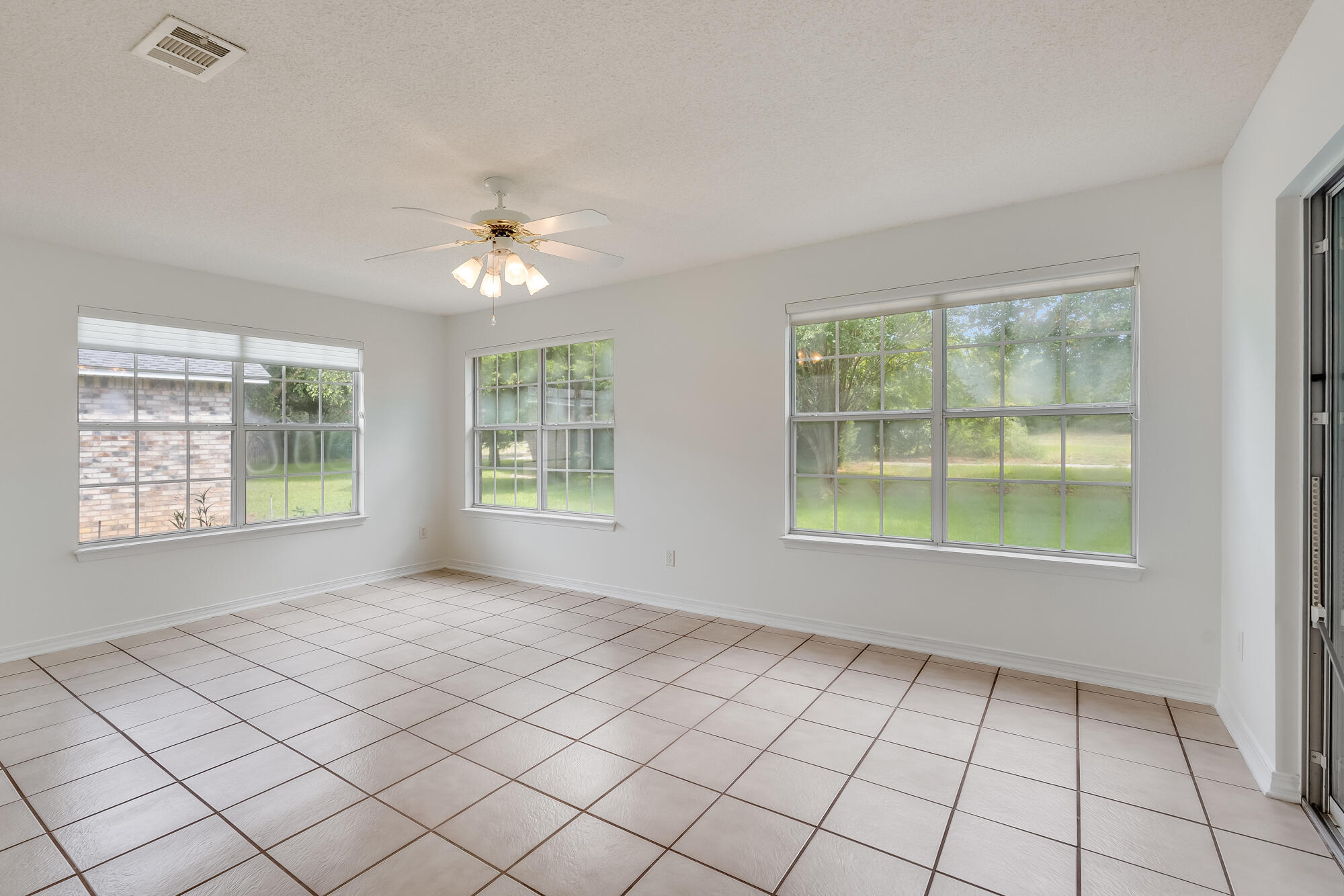 MAGNOLIA PLANTATION AT BLUEWATER BAY - Residential