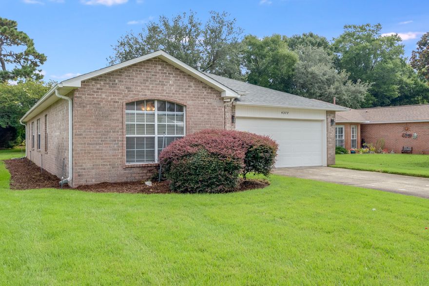 Designed for easy living, this all-brick home offers a welcoming layout, fresh updates, and the security of Niceville's gated Magnolia Plantation.An airy, open layout connects the kitchen featuring crowned cabinets, a center island, and walk-in pantry to a vaulted living area with a gas fireplace. From there, step into the heated/cooled Florida room or adjacent screened porch, both offering year-round enjoyment.Recent updates include fresh interior paint, new carpet, and professional deep cleaning, making this home truly move-in ready. Combining comfort and function, it's a rare find in one of Niceville's most sought-after communities.
