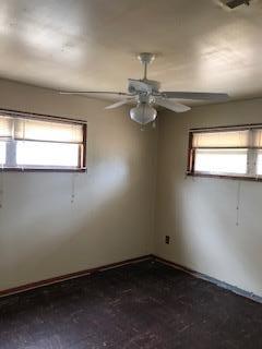 VALPARISO PLAT #15 LOT 11 BLK 3 - Residential