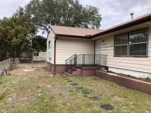 VALPARISO PLAT #15 LOT 11 BLK 3 - Residential