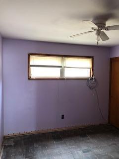 VALPARISO PLAT #15 LOT 11 BLK 3 - Residential