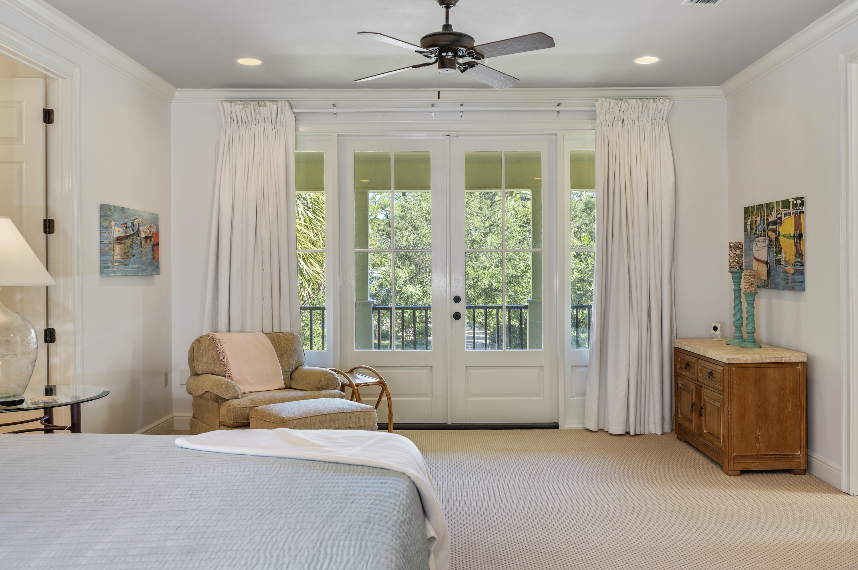 BAYTOWNE AVE EAST - Residential