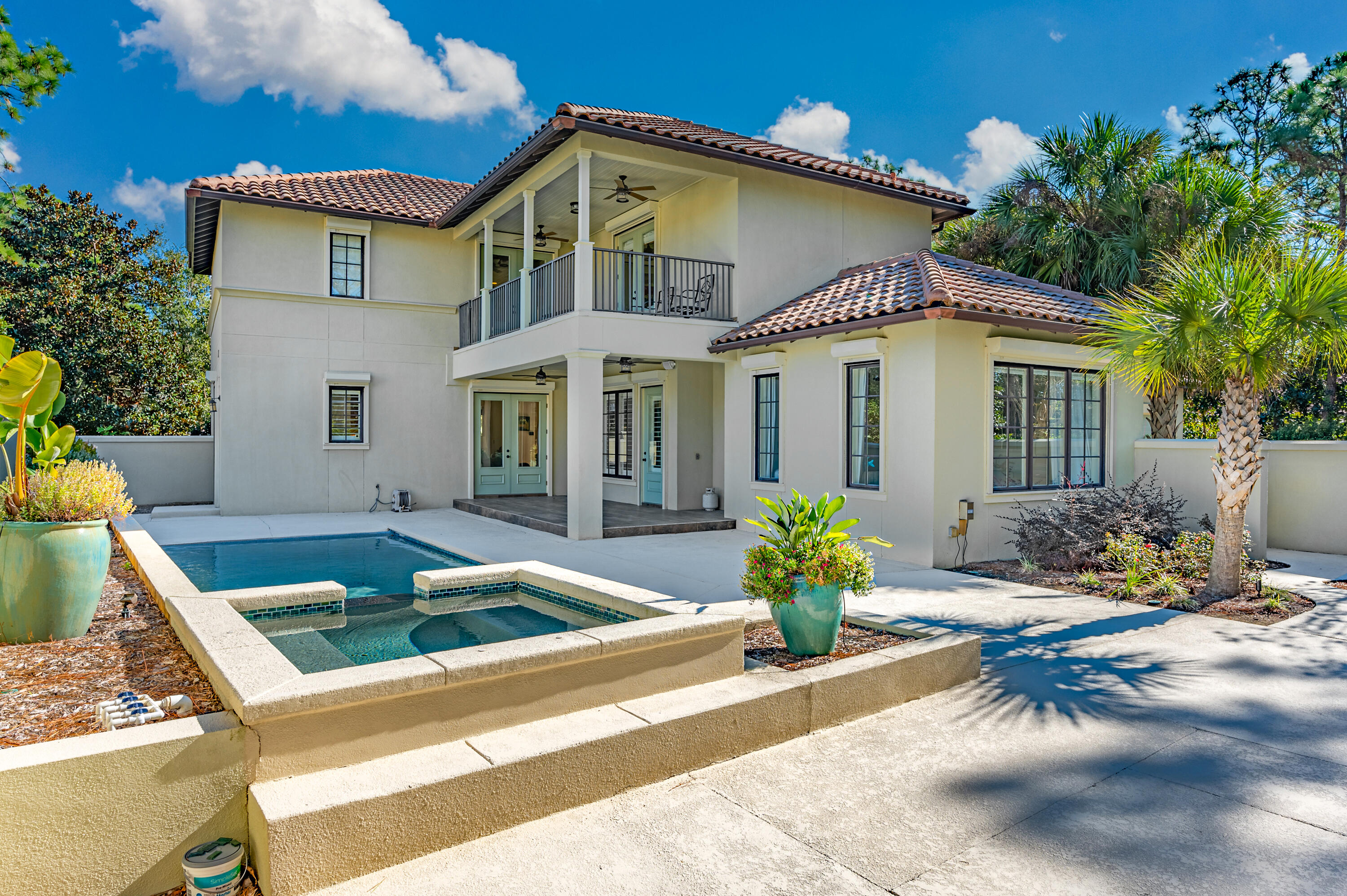 BAYTOWNE AVE EAST - Residential