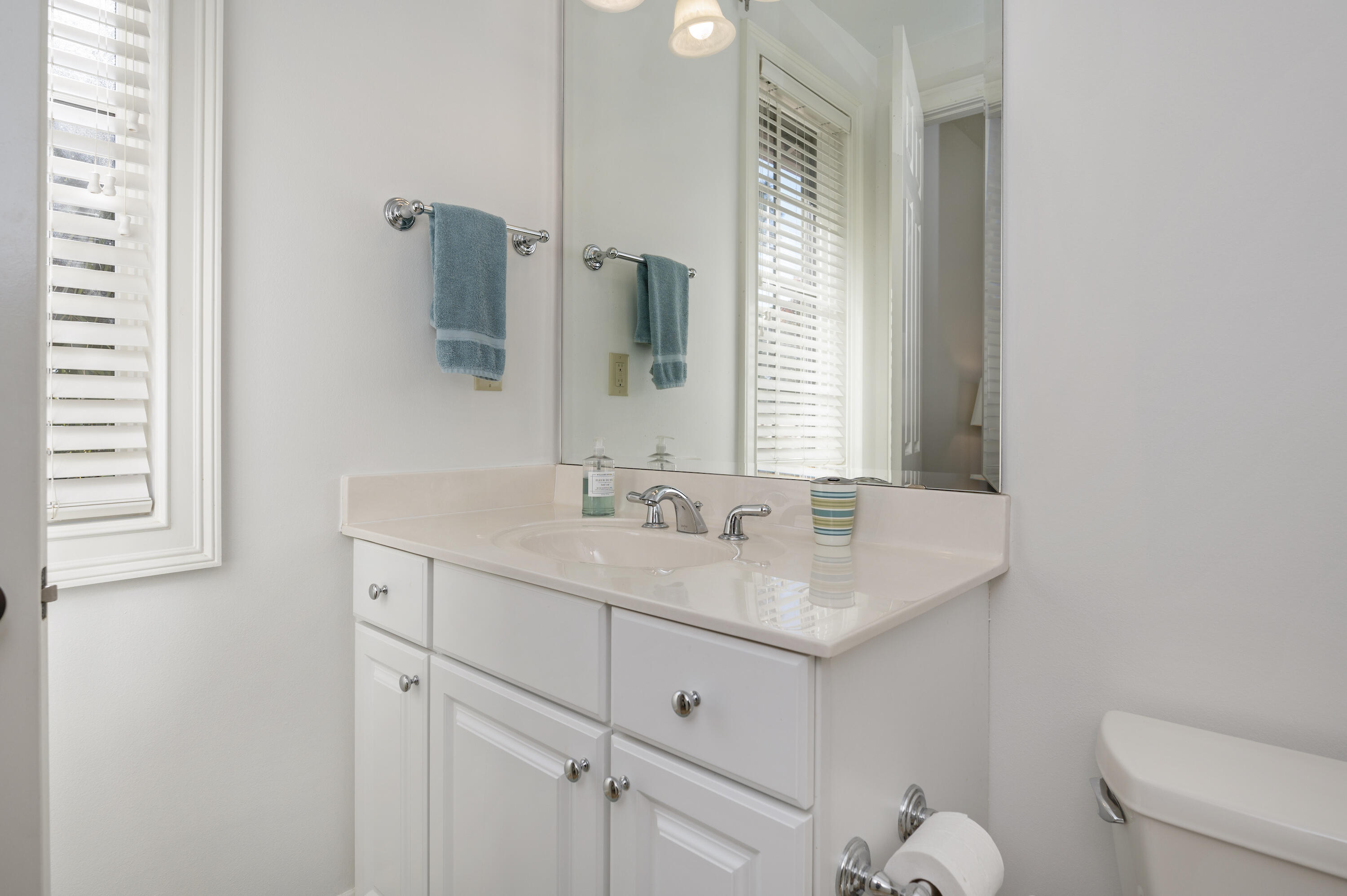 BAYTOWNE AVE EAST - Residential