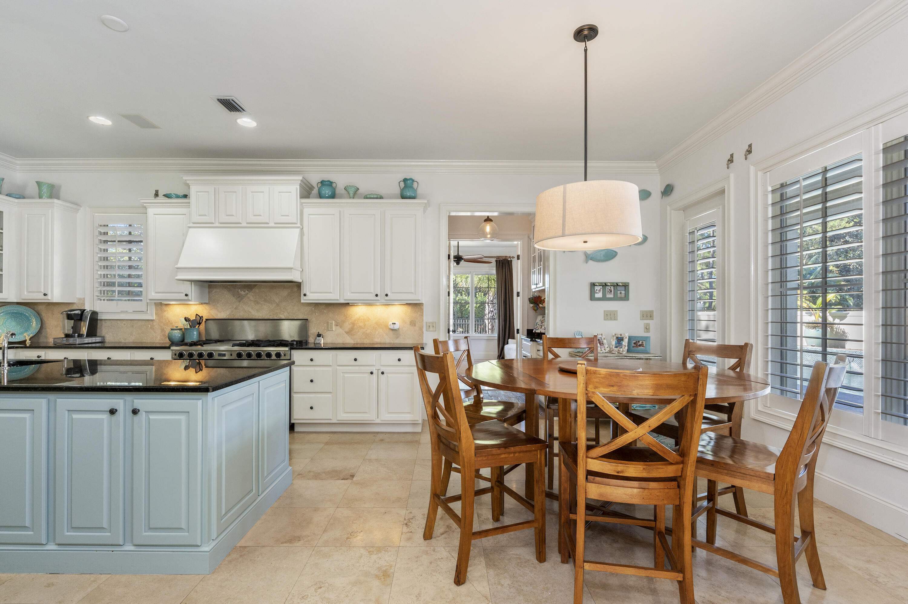 BAYTOWNE AVE EAST - Residential