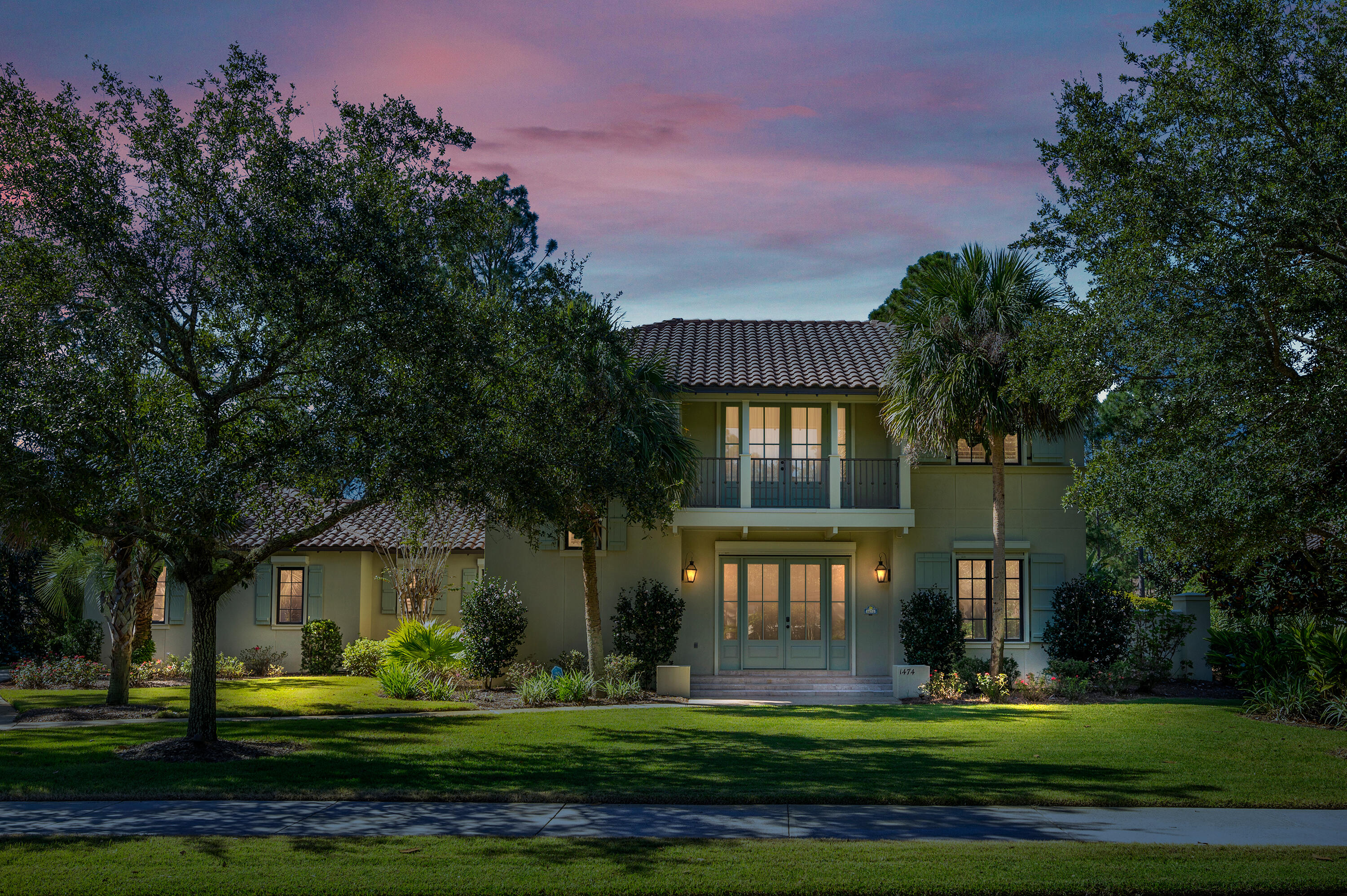 BAYTOWNE AVE EAST - Residential