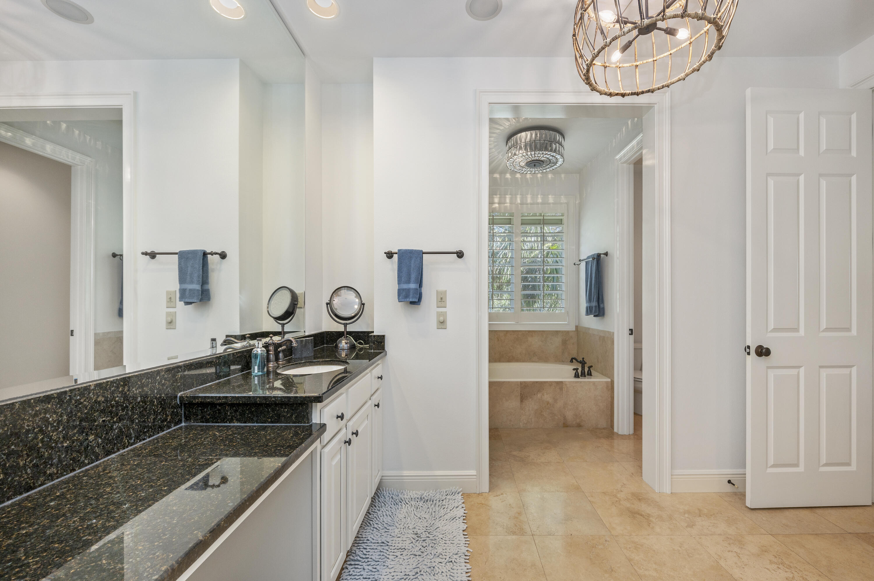 BAYTOWNE AVE EAST - Residential