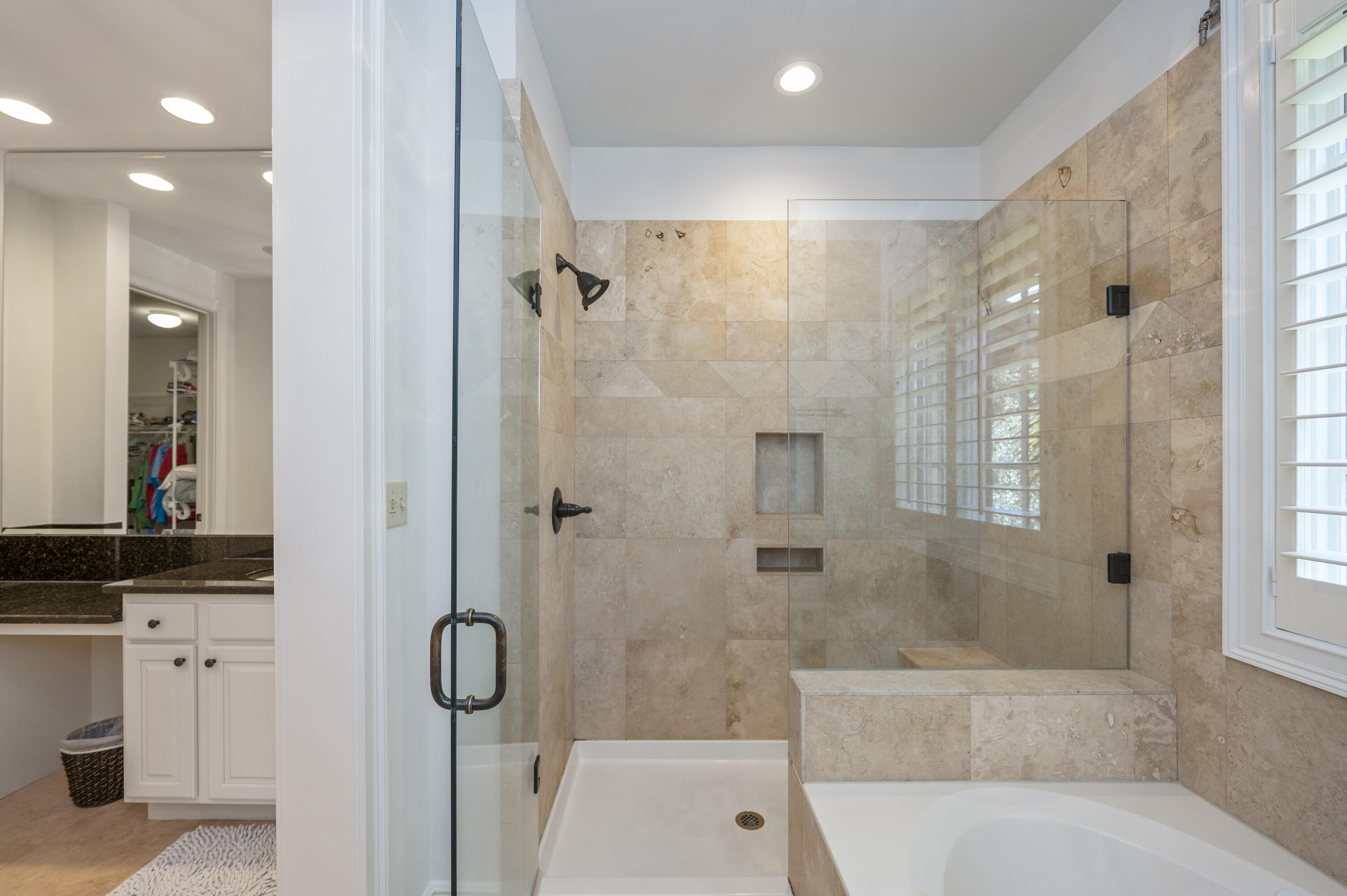 BAYTOWNE AVE EAST - Residential