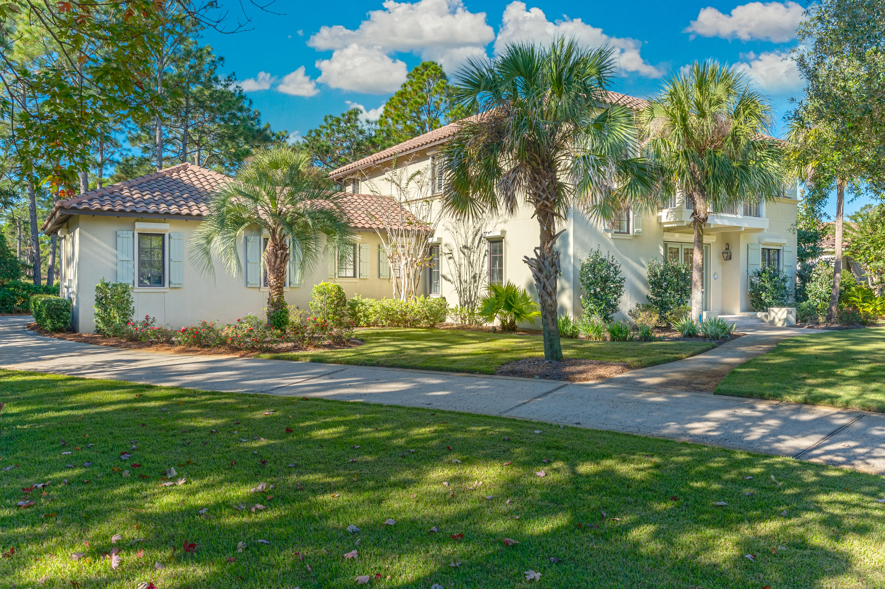 BAYTOWNE AVE EAST - Residential