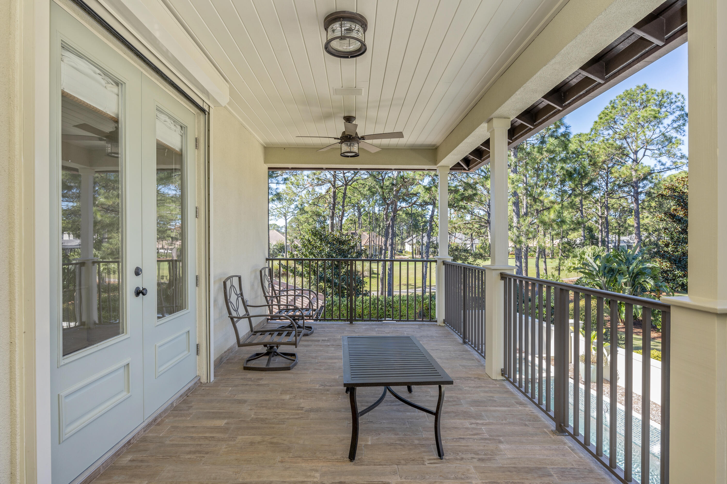 BAYTOWNE AVE EAST - Residential