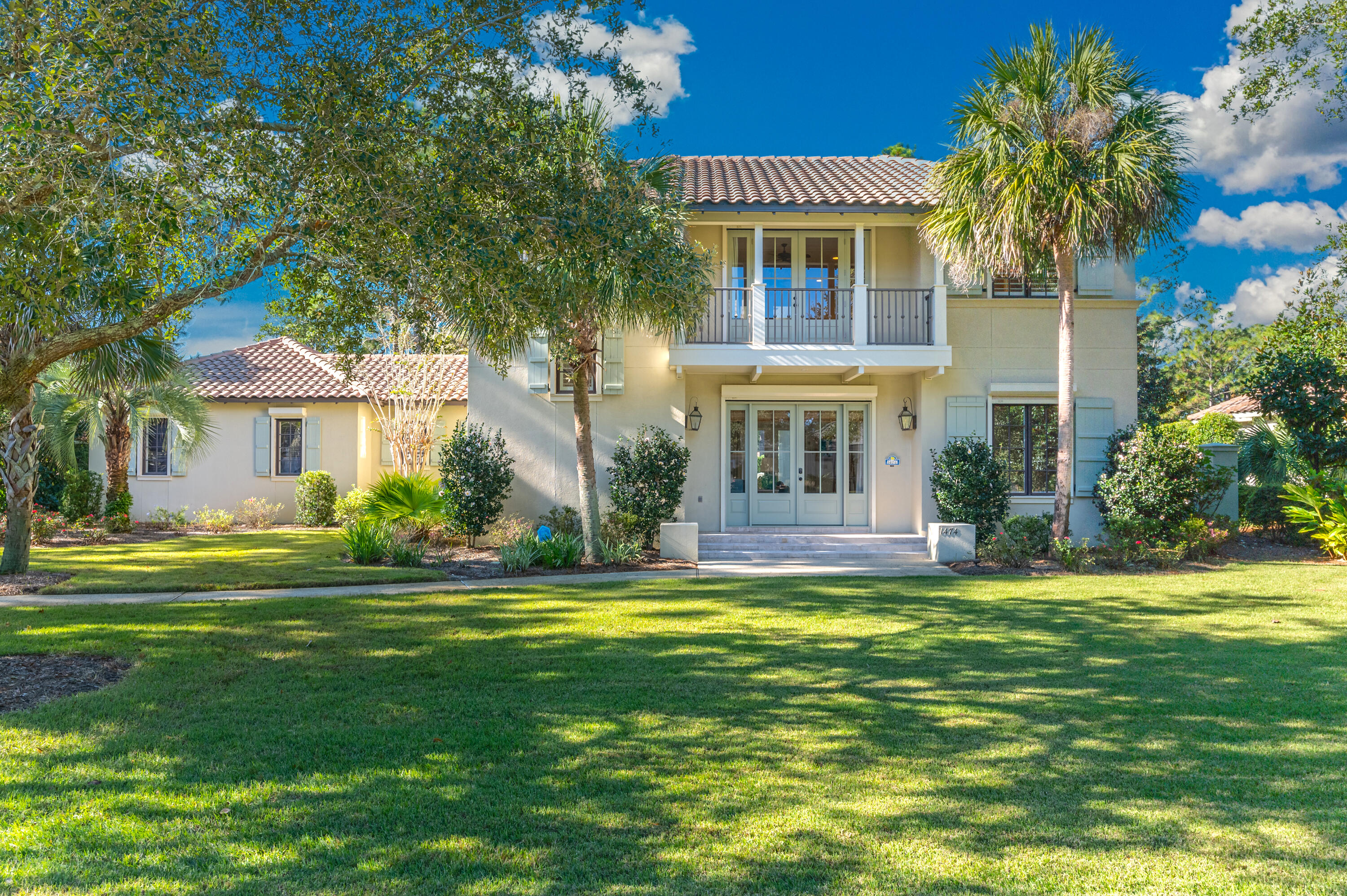 BAYTOWNE AVE EAST - Residential