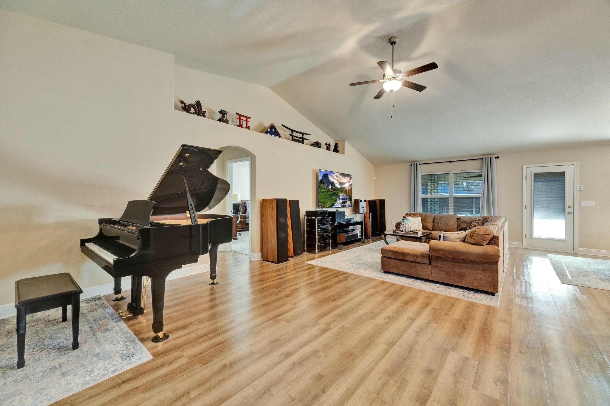 HOLLEY-NAVARRE - Residential