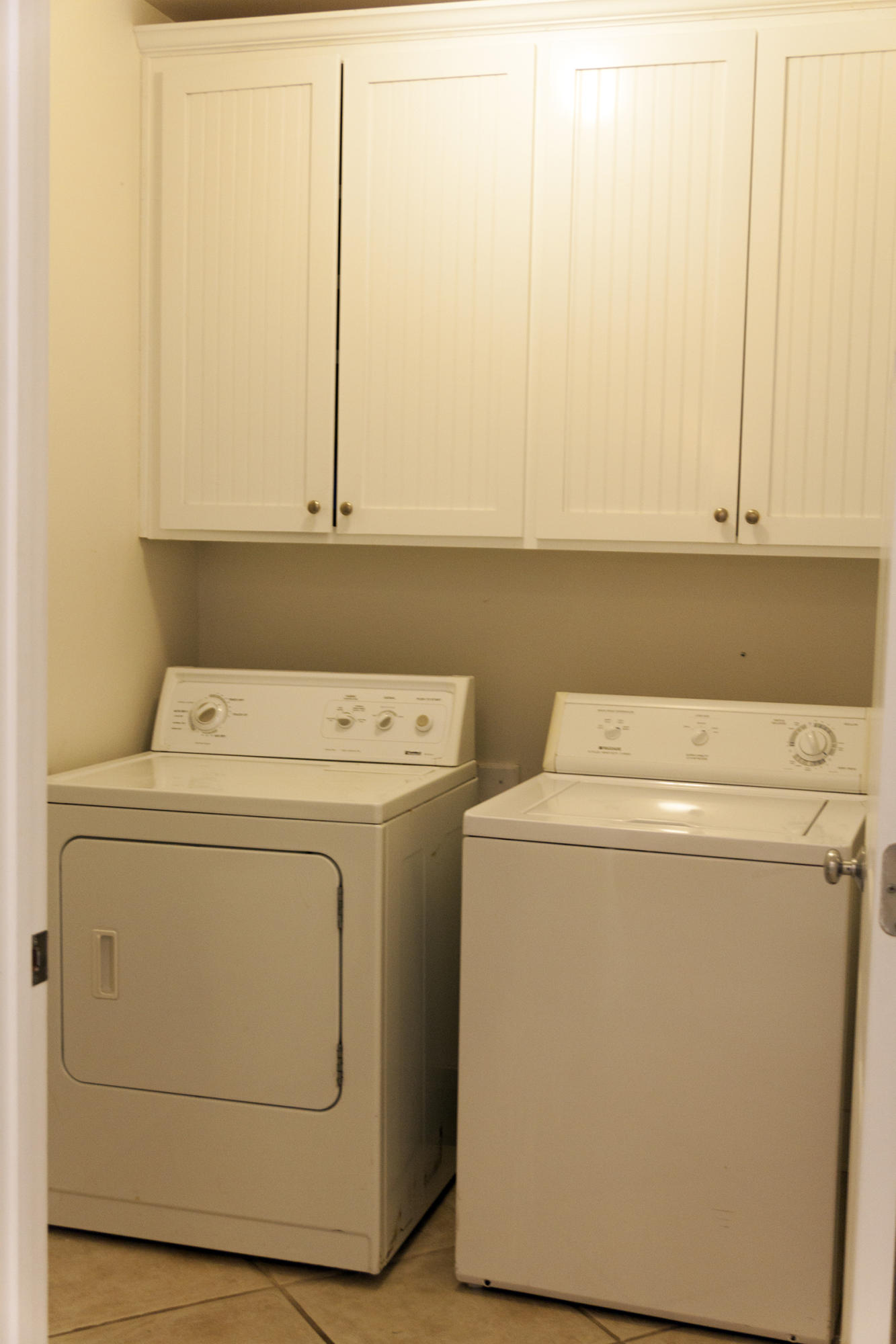 GULF SHORE MANOR - Residential