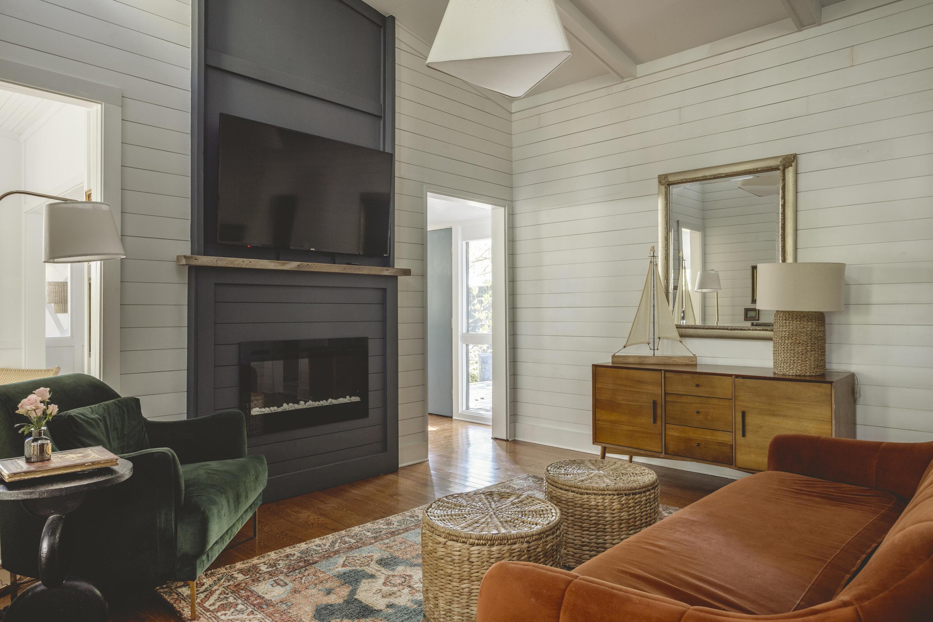 PISCES COVE 2ND ADDN - Residential