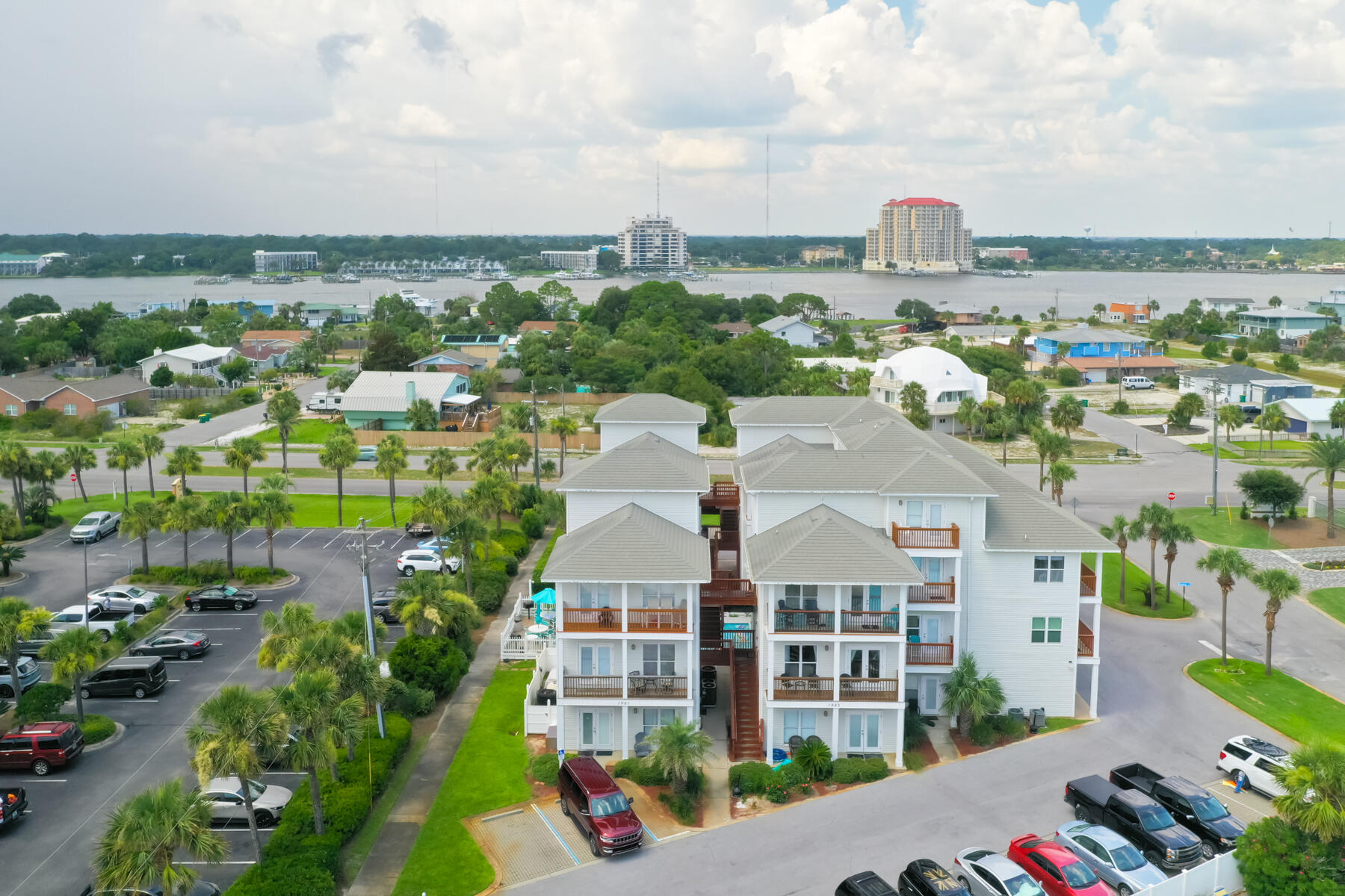 SUNSET COTTAGES CONDO - Residential