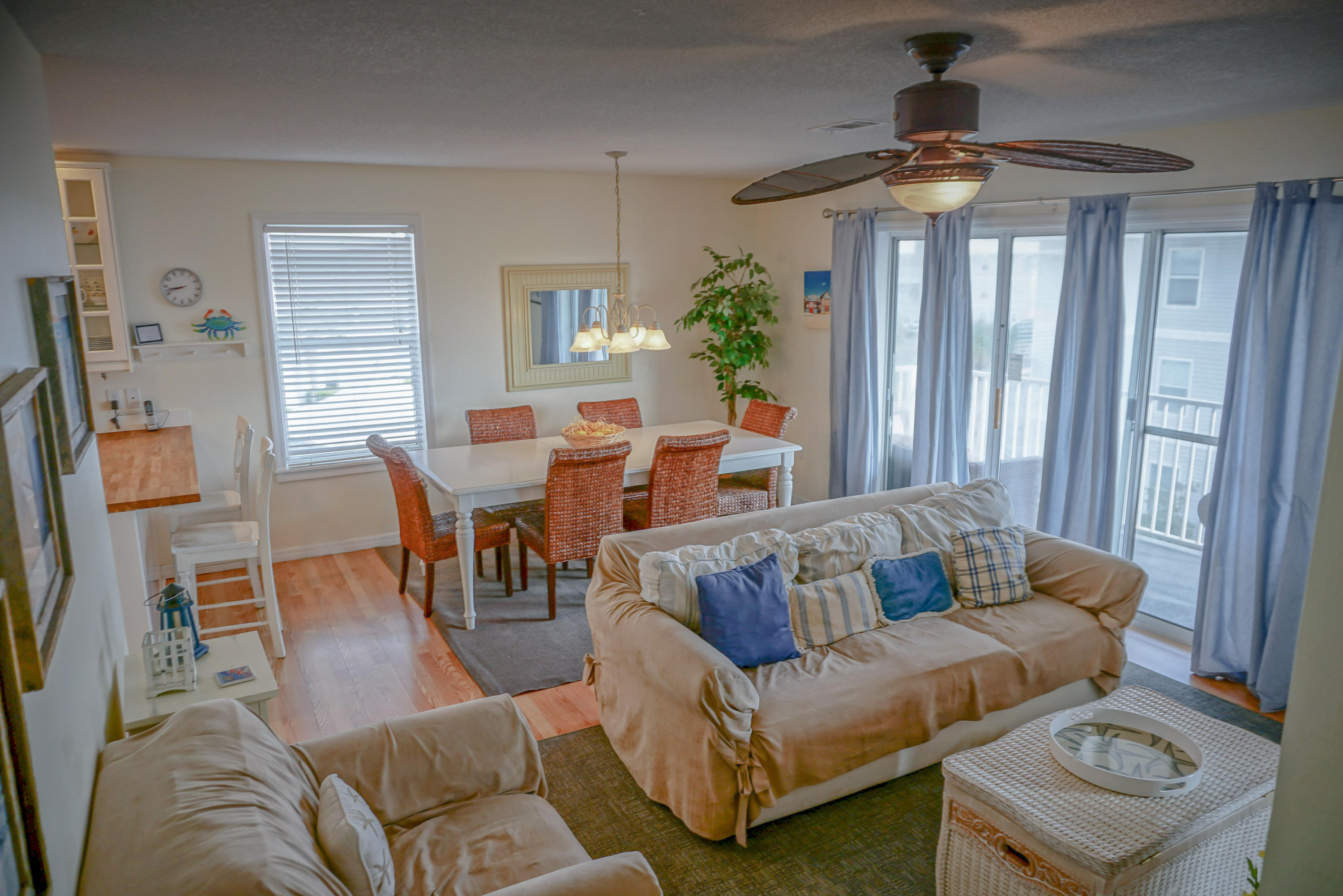 BEACHSIDE VILLAS CONDO - Residential