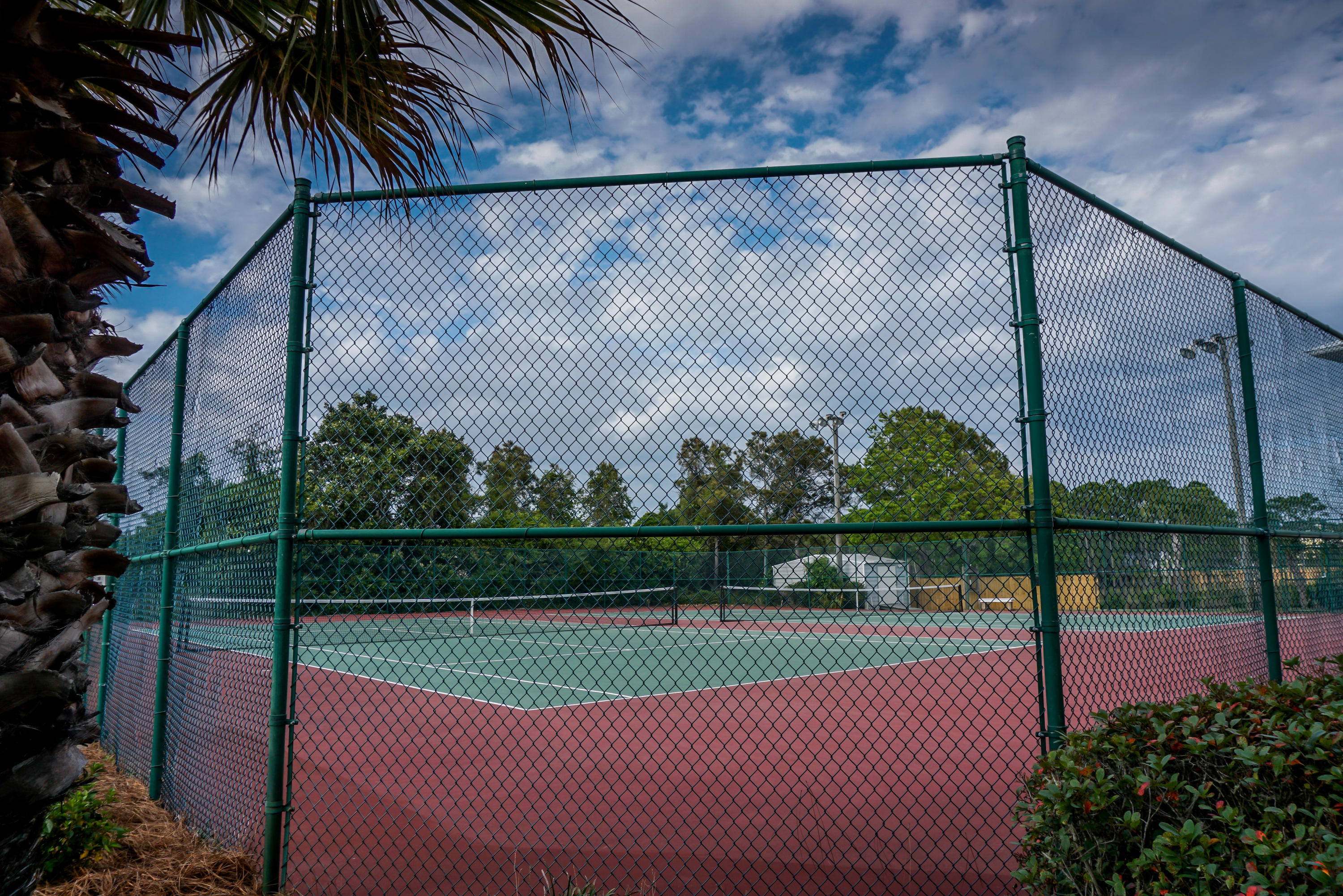 BEACHSIDE VILLAS CONDO - Residential