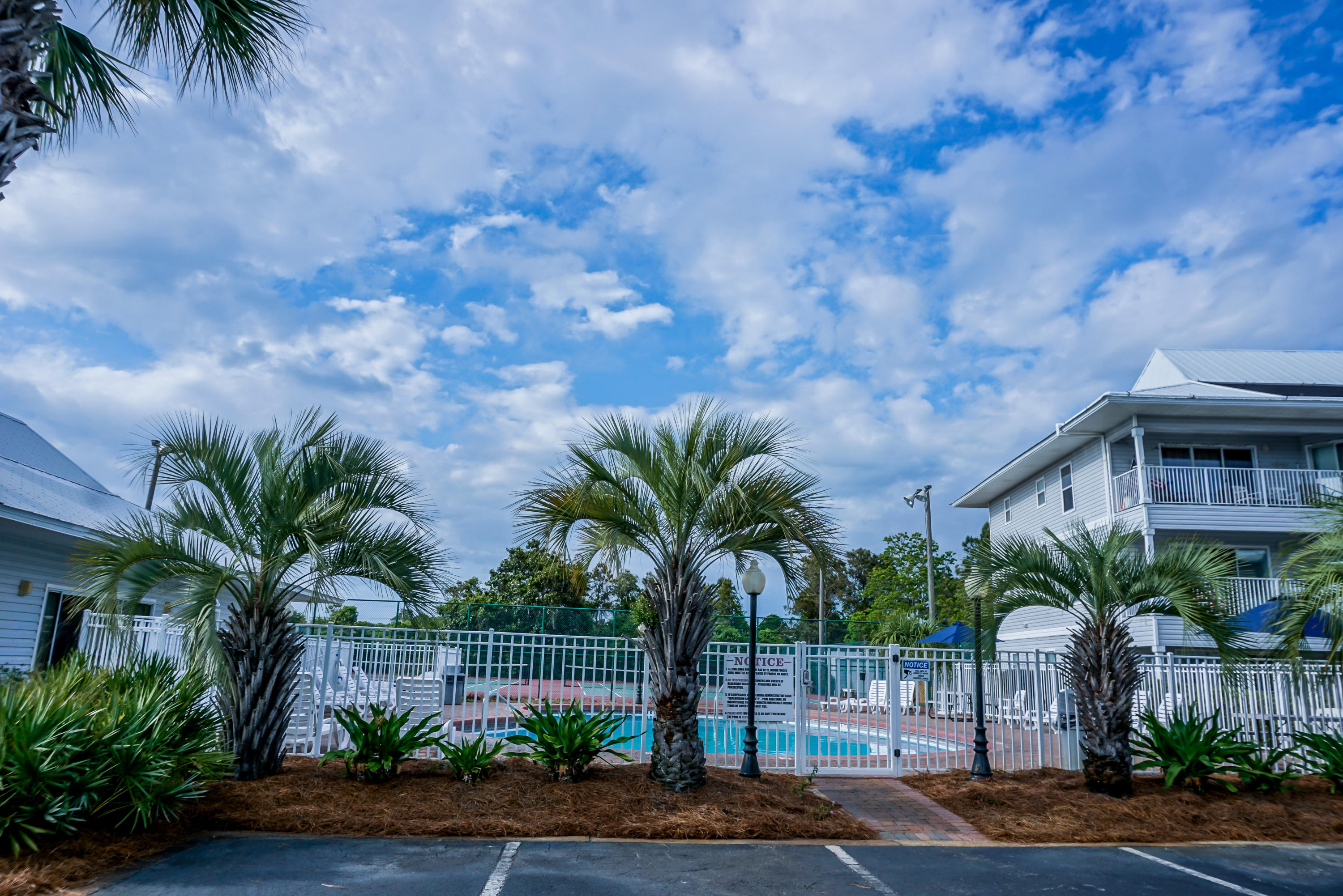 BEACHSIDE VILLAS CONDO - Residential