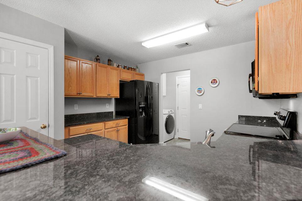 CREEKSIDE 6 - Residential