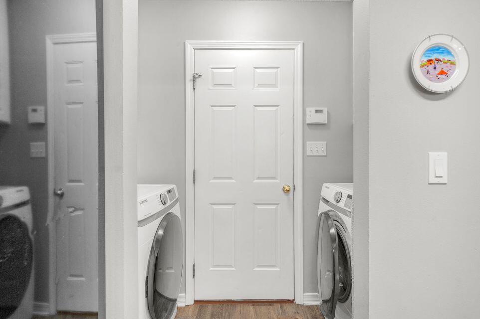 CREEKSIDE 6 - Residential