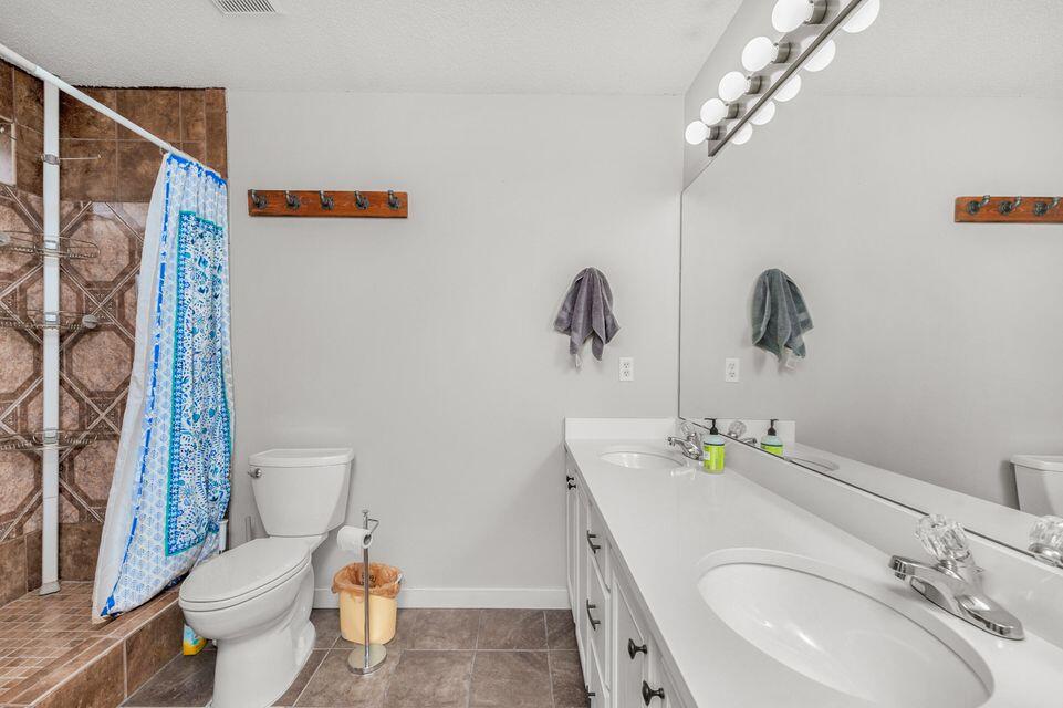 CREEKSIDE 6 - Residential