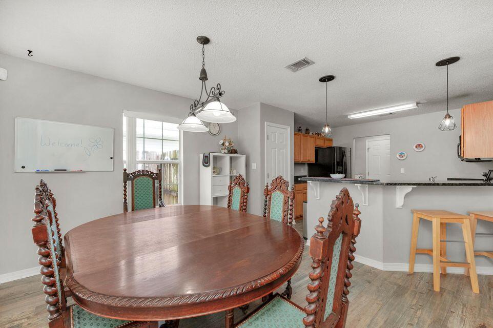 CREEKSIDE 6 - Residential