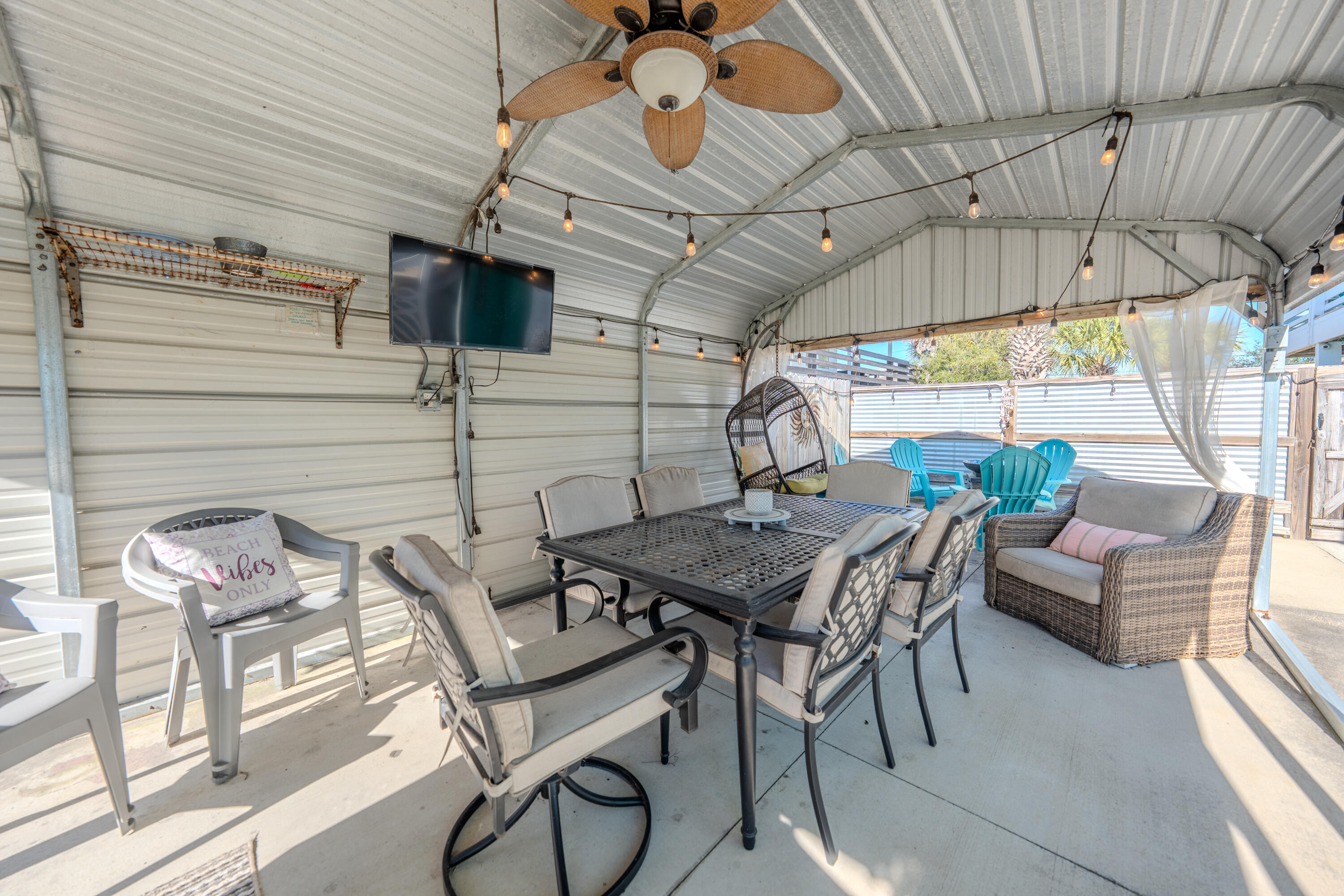 HOLIDAY BEACH UNIT 03 - Residential