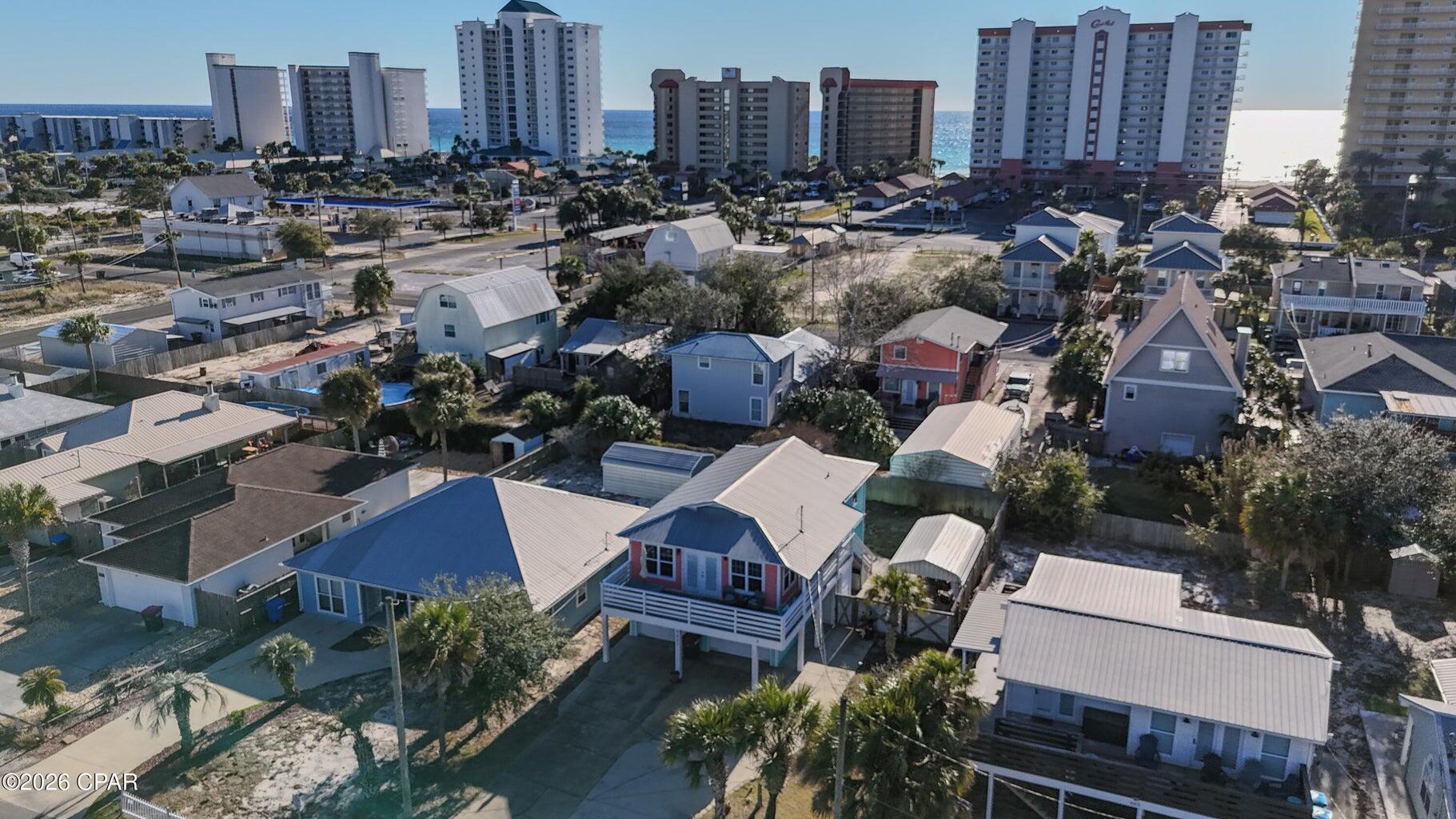 HOLIDAY BEACH UNIT 03 - Residential