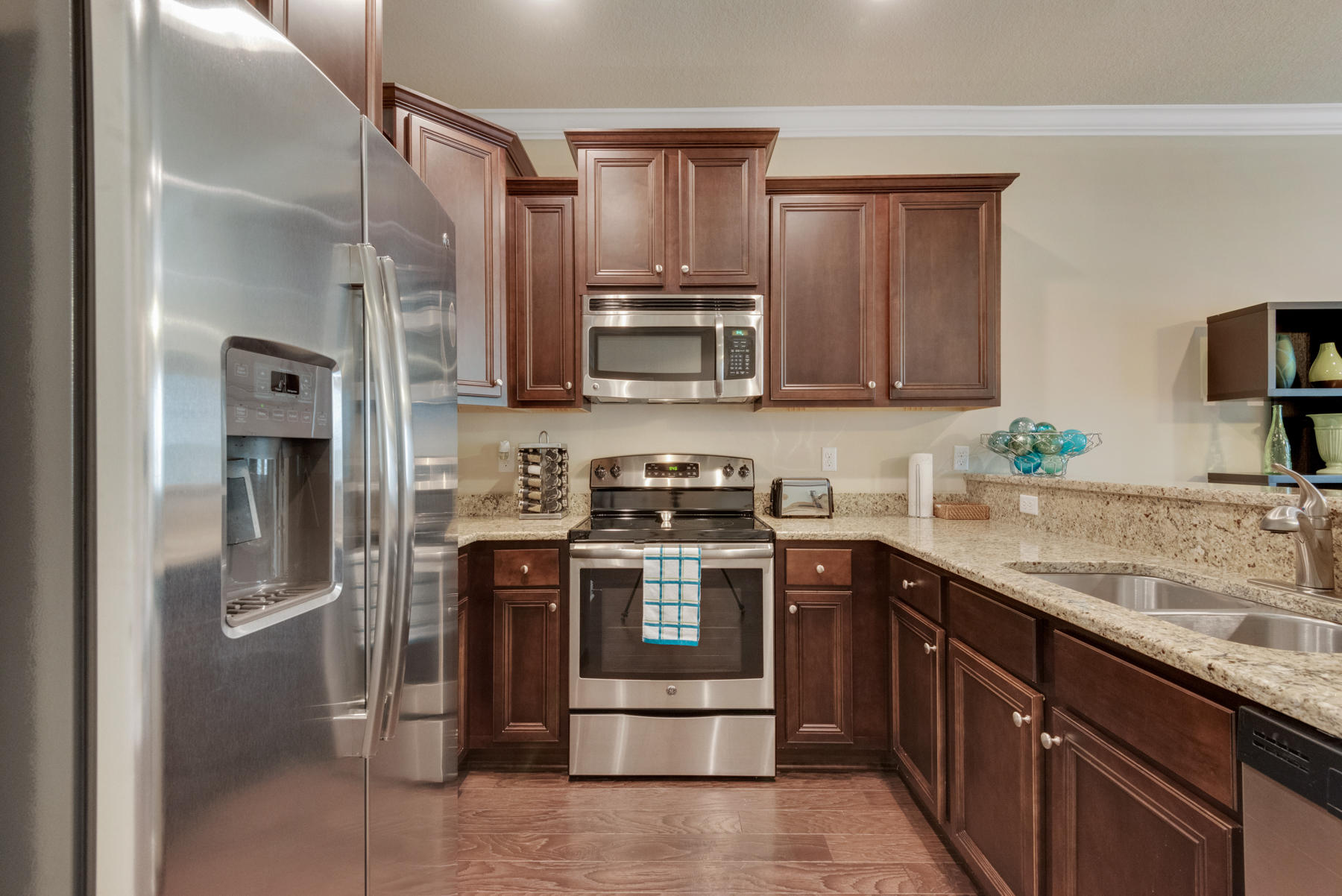 WATER OAKS Townhomes - Residential