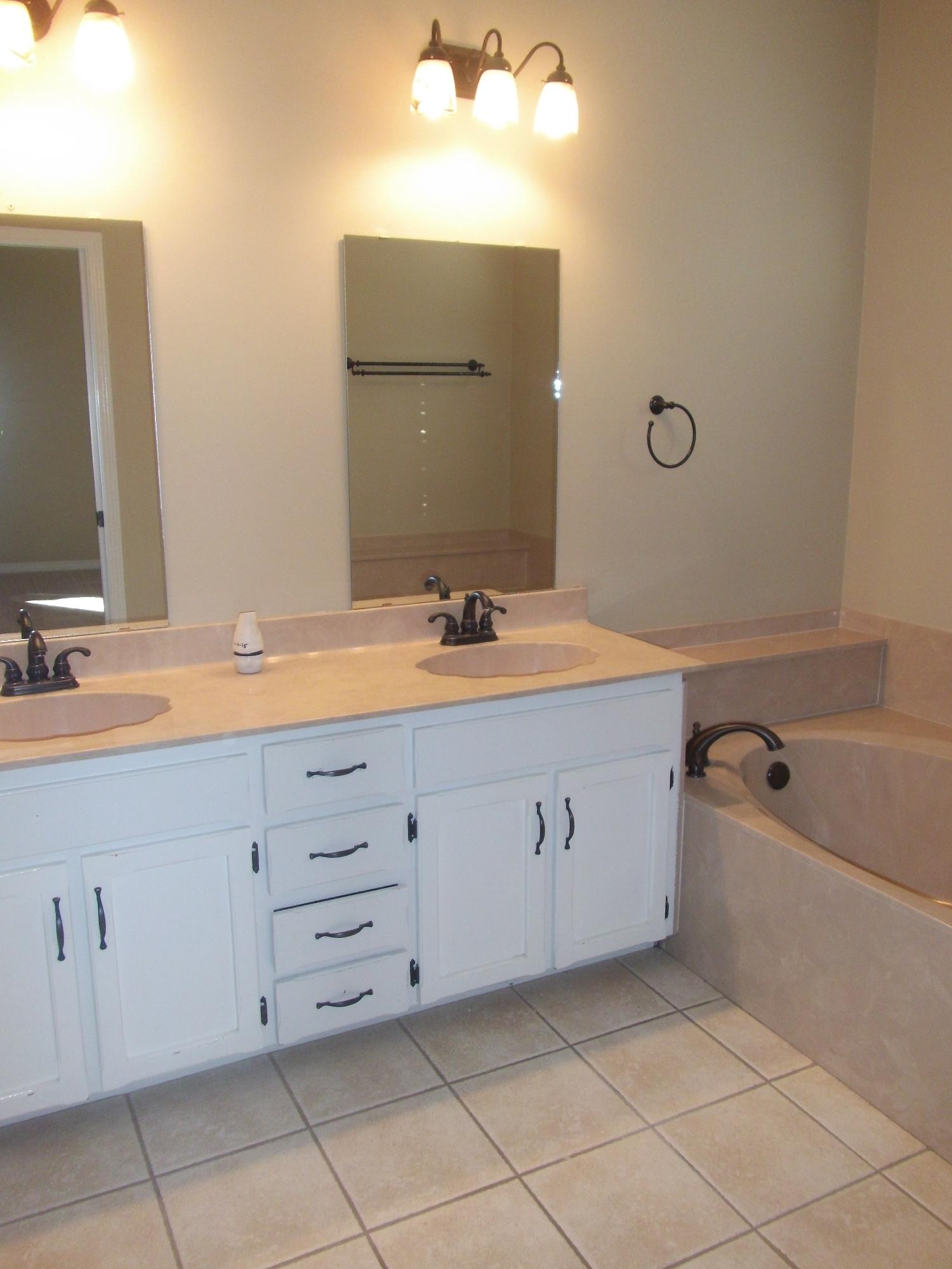 PARKWOOD ESTATES PH 2 BLUEWATER BAY - Residential