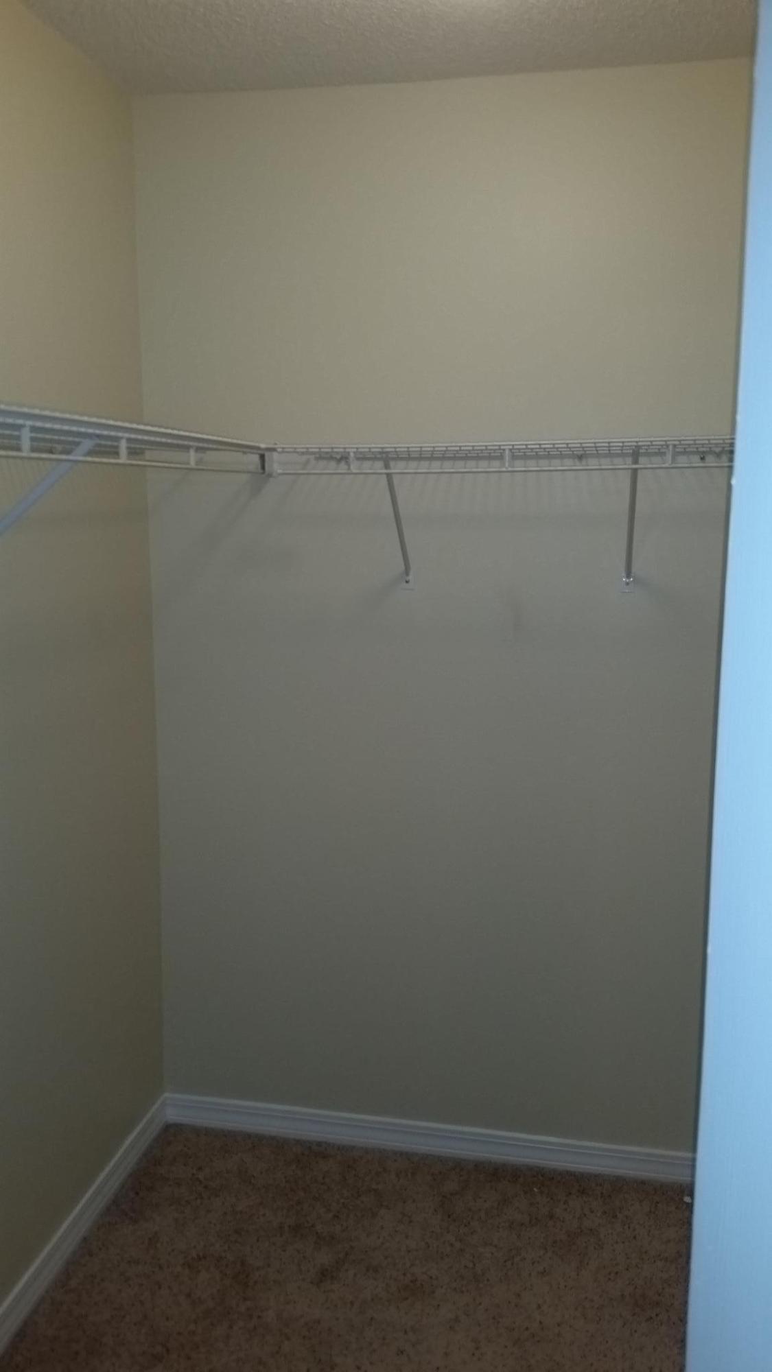 BISCAYNE POINTE - Residential