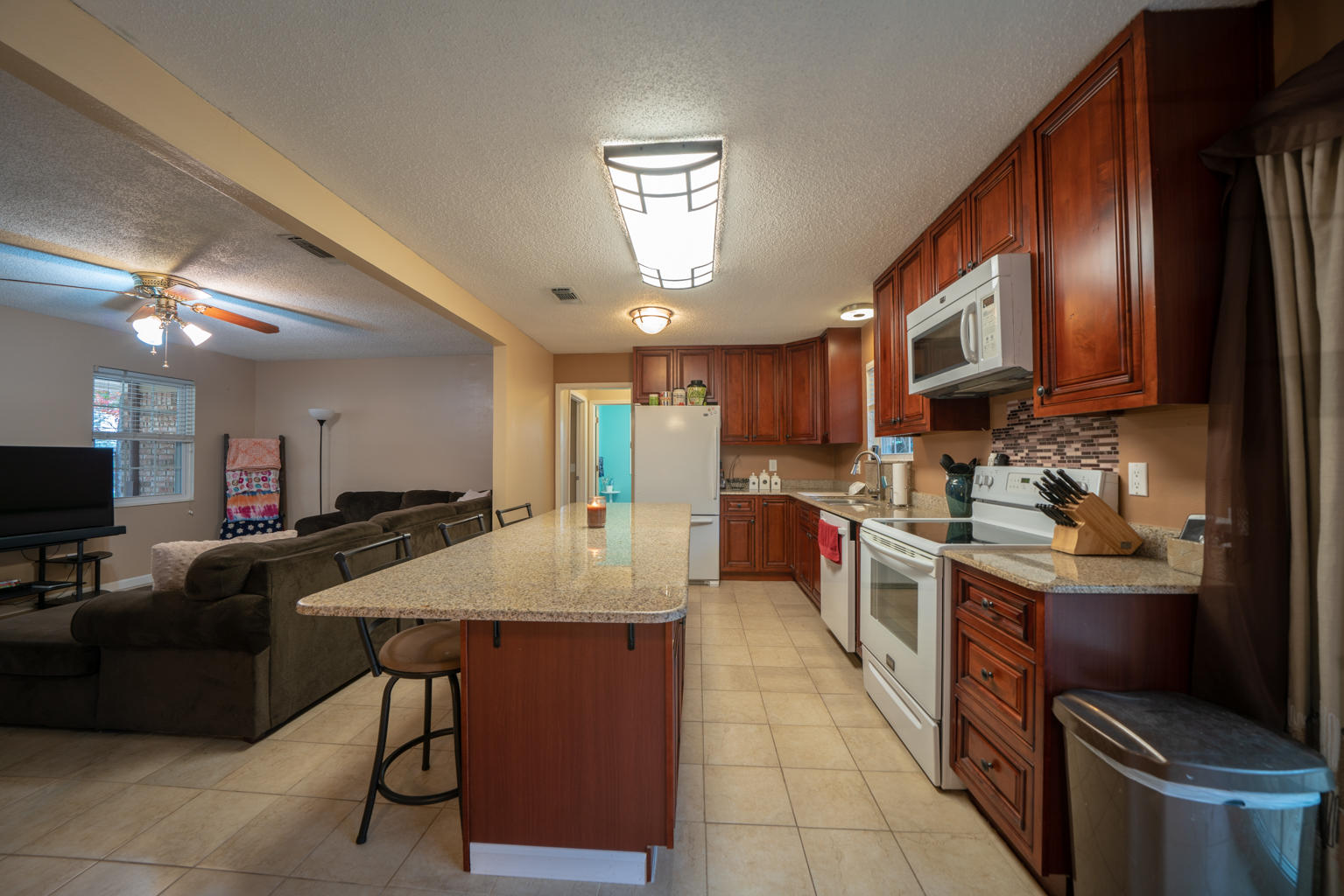 MIRAMAR ESTATES 4TH ADDN - Residential