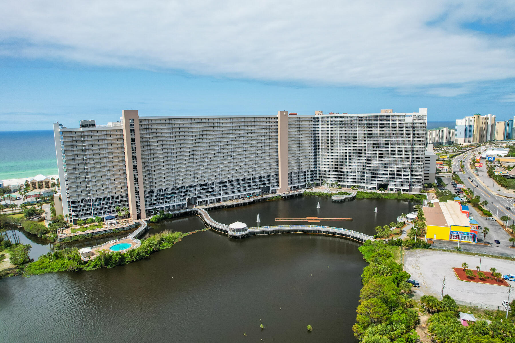 Laketown Wharf - Residential