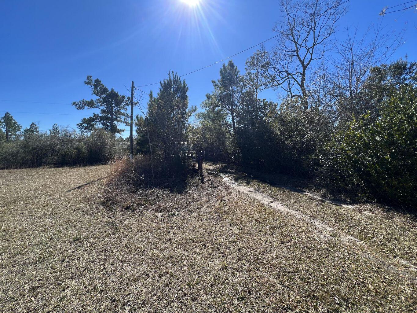 NO RECORDED SUBDIVISION - Land