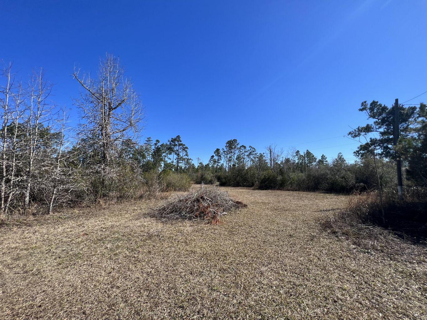 NO RECORDED SUBDIVISION - Land