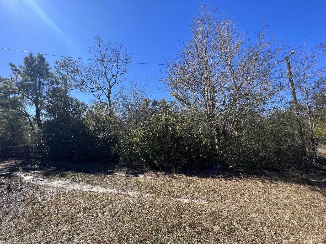 NO RECORDED SUBDIVISION - Land