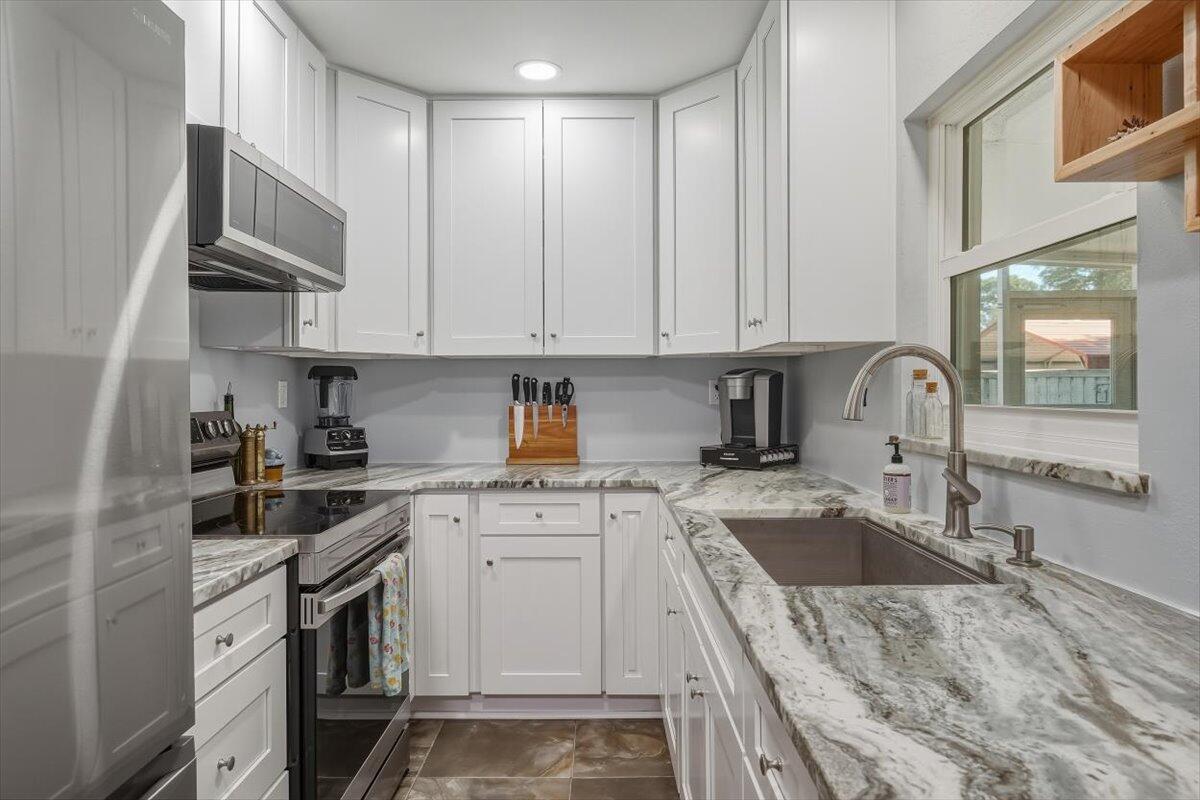 WINTHROP PLACE 1ST ADDN - Residential