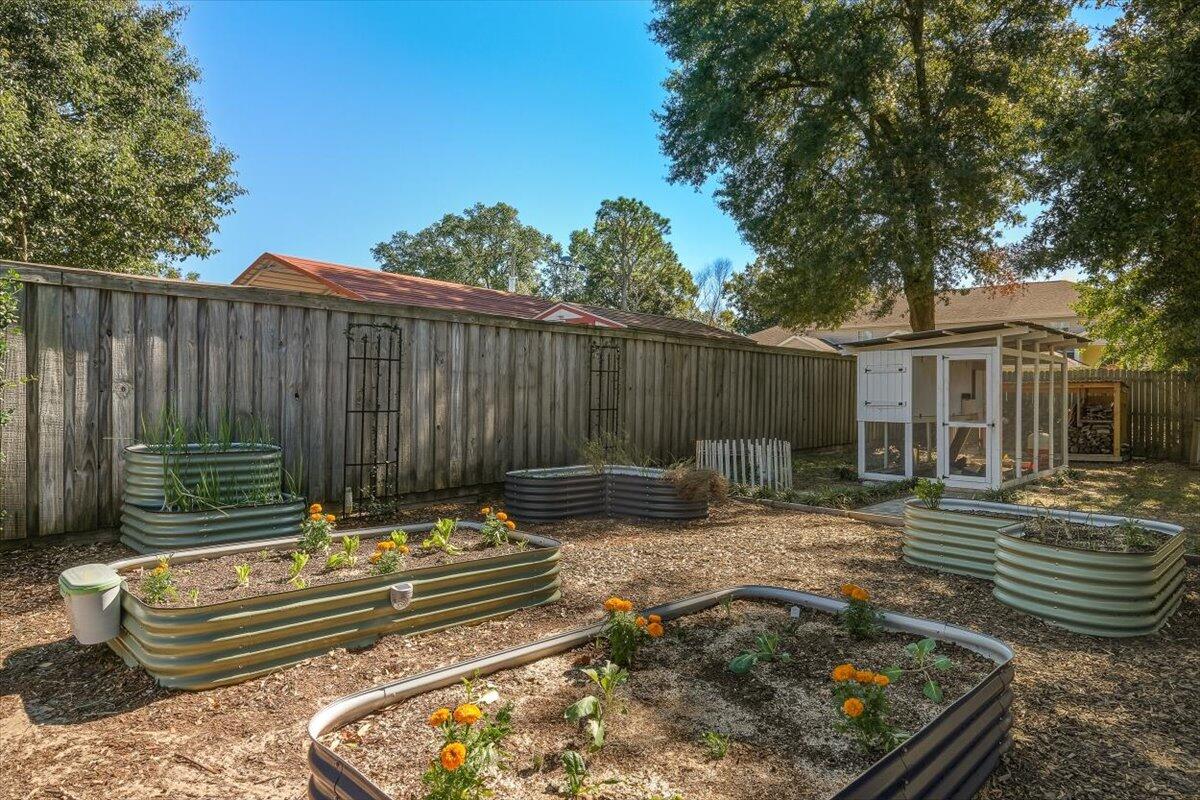 WINTHROP PLACE 1ST ADDN - Residential