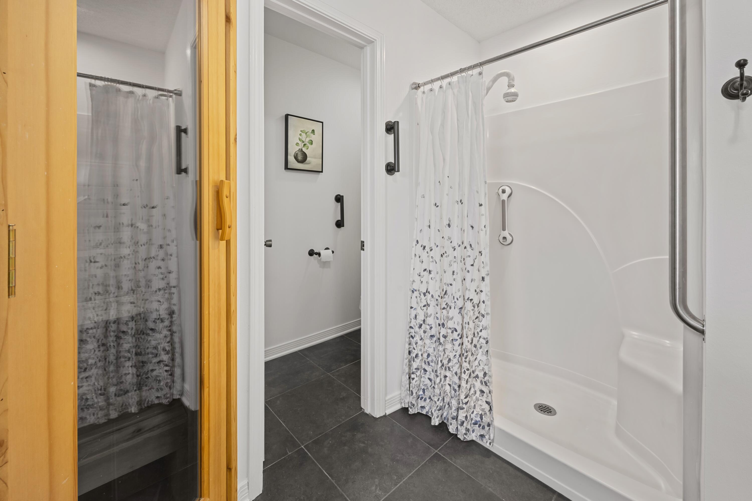 NAVARRE BY THE SOUND - Residential